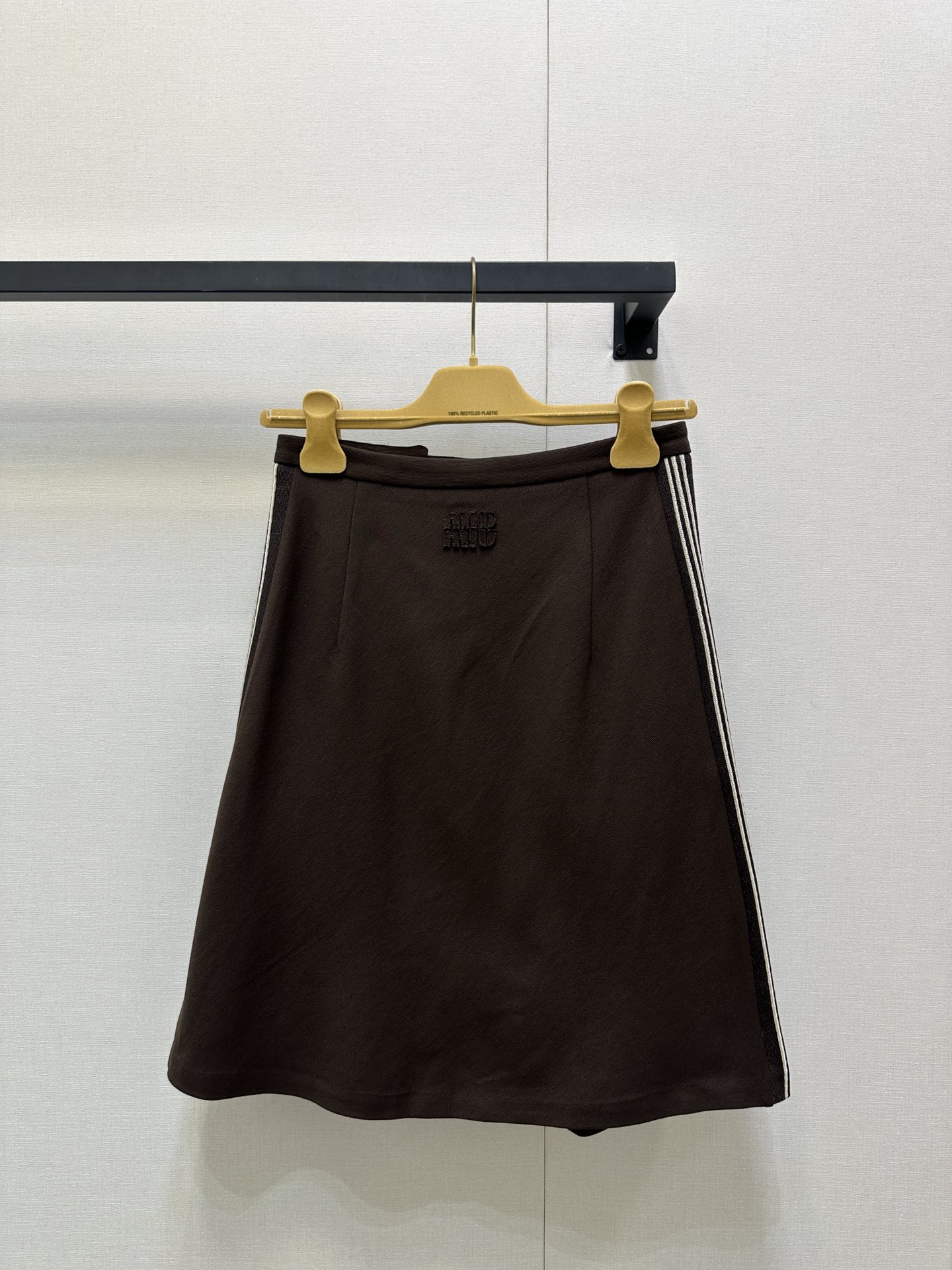 miumiu 미우미우 미디엄 기장 A라인 스커트 치마 의류