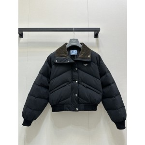 Prada 프라다 삼각 로고 스탠드카라 숏 패딩 점퍼 자켓 의류
