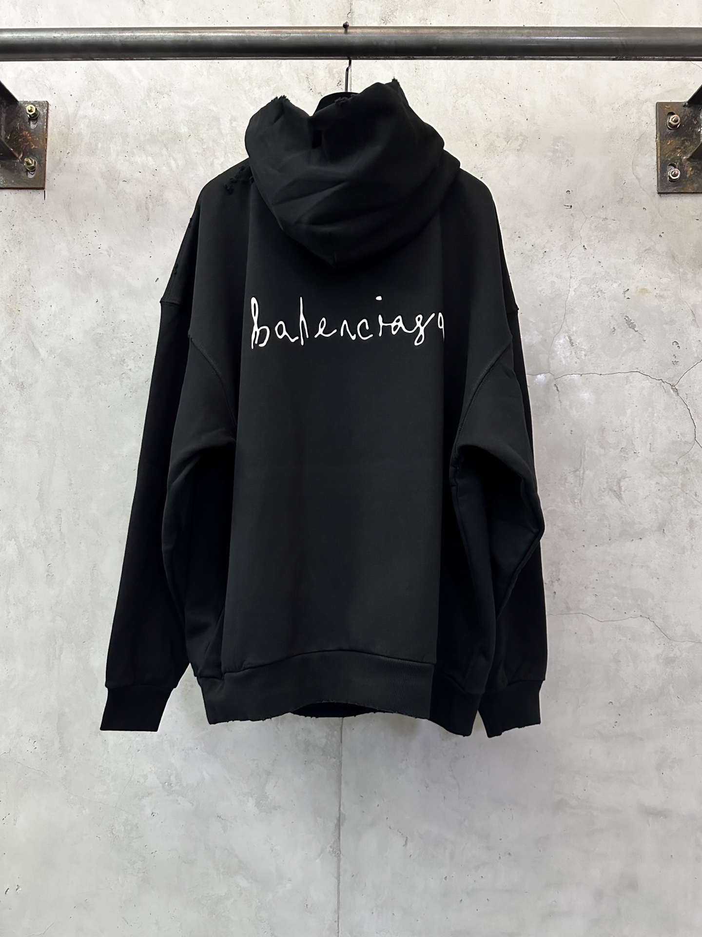 Balenciaga 발렌시아가 워싱·데미지 하트 로고 후드티 의류