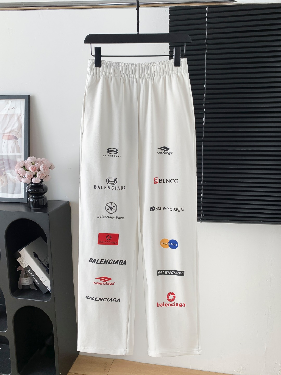 Balenciaga 발렌시아가 프린트 스트레이트 팬츠 바지 의류