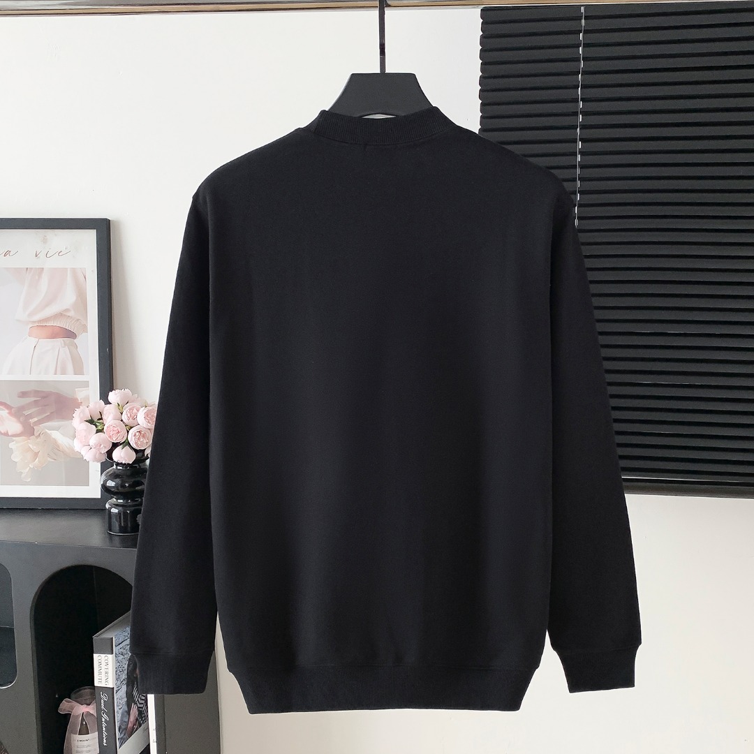 Burberry 버버리 자수 로고 라운드넥 맨투맨 티셔츠 의류