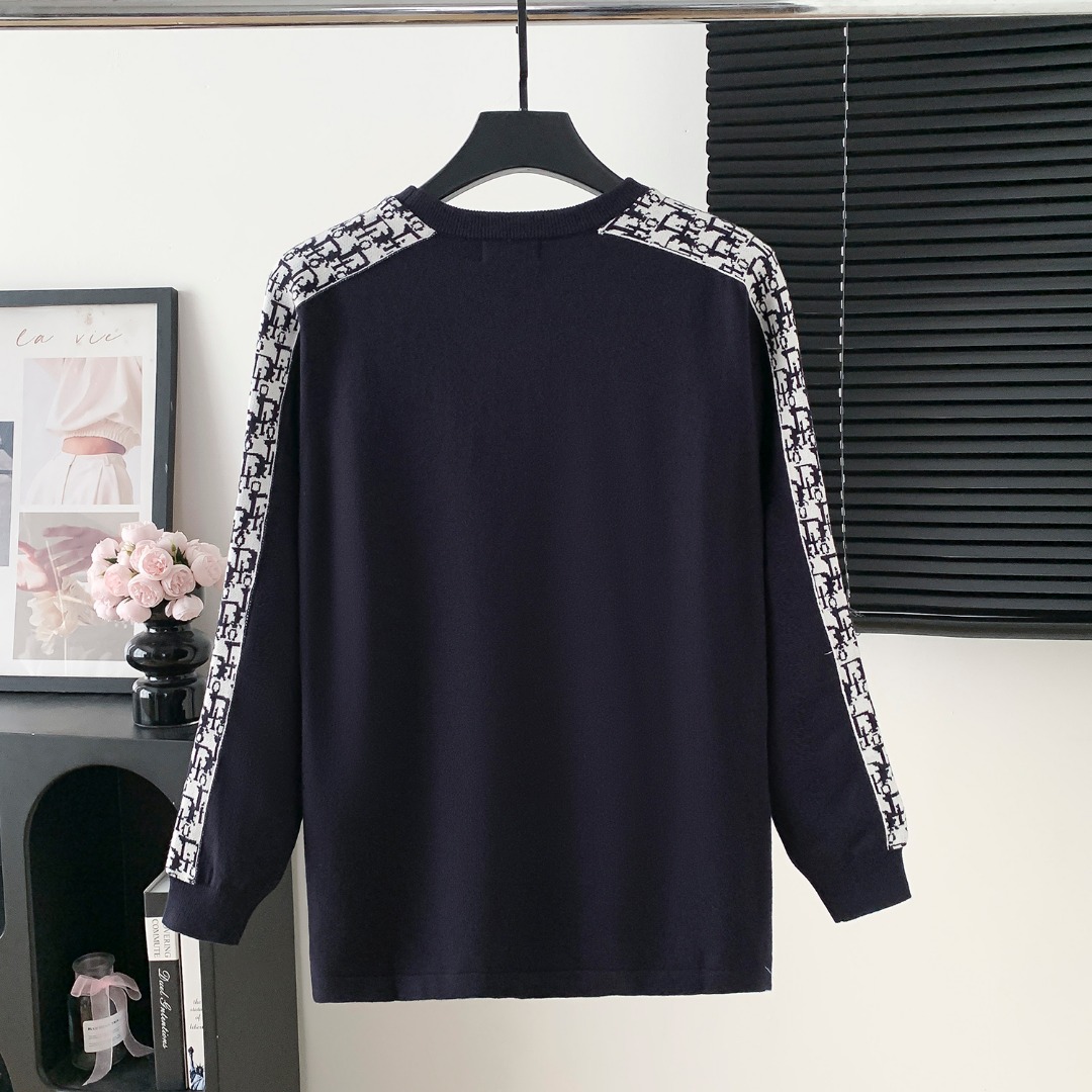 Dior CD 디올 로고 테이프 라운드넥 니트 의류