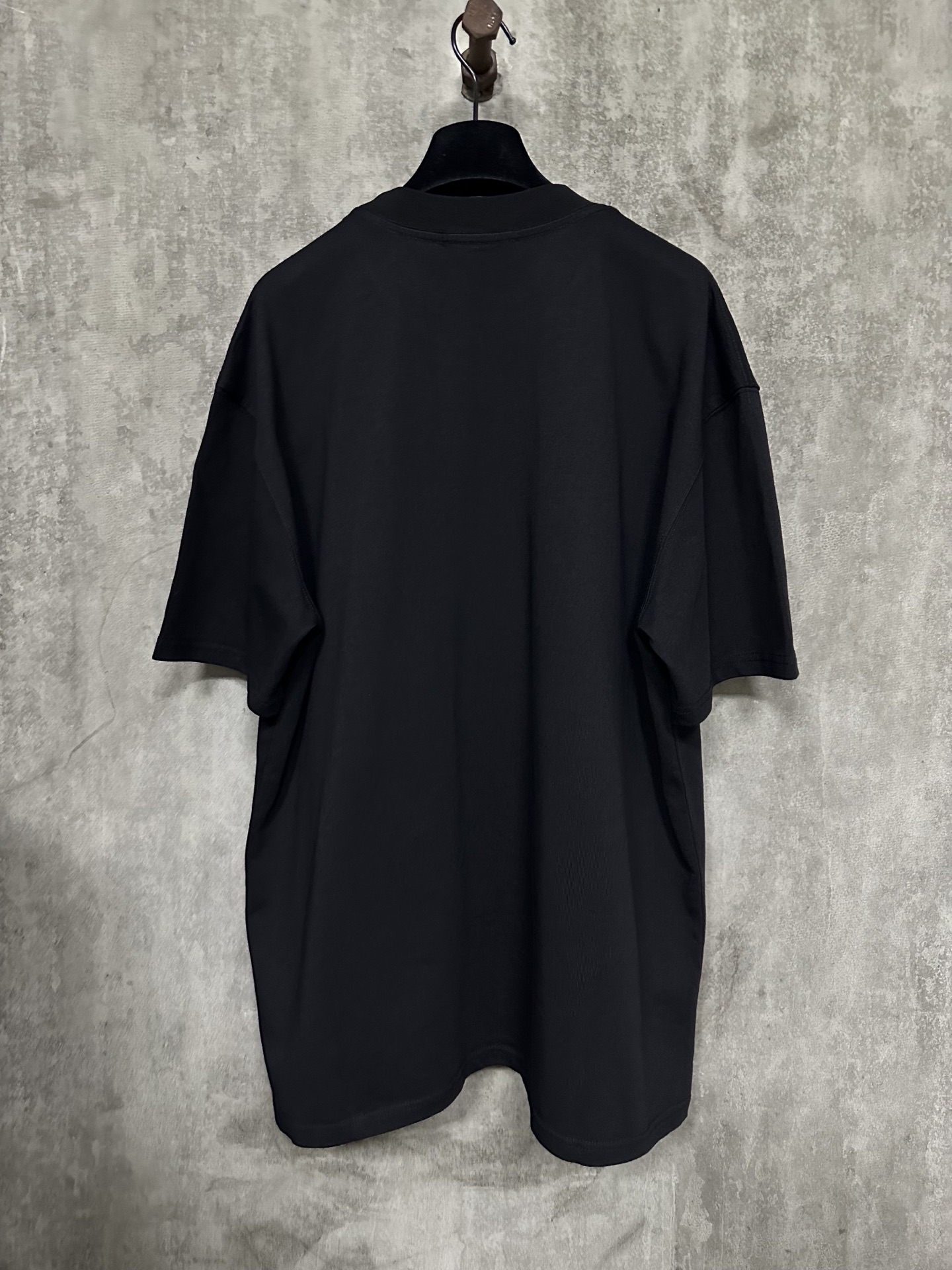 VALENTINO 발렌티노 레터 로고 프린트 헤비 코튼 반팔 티셔츠 의류