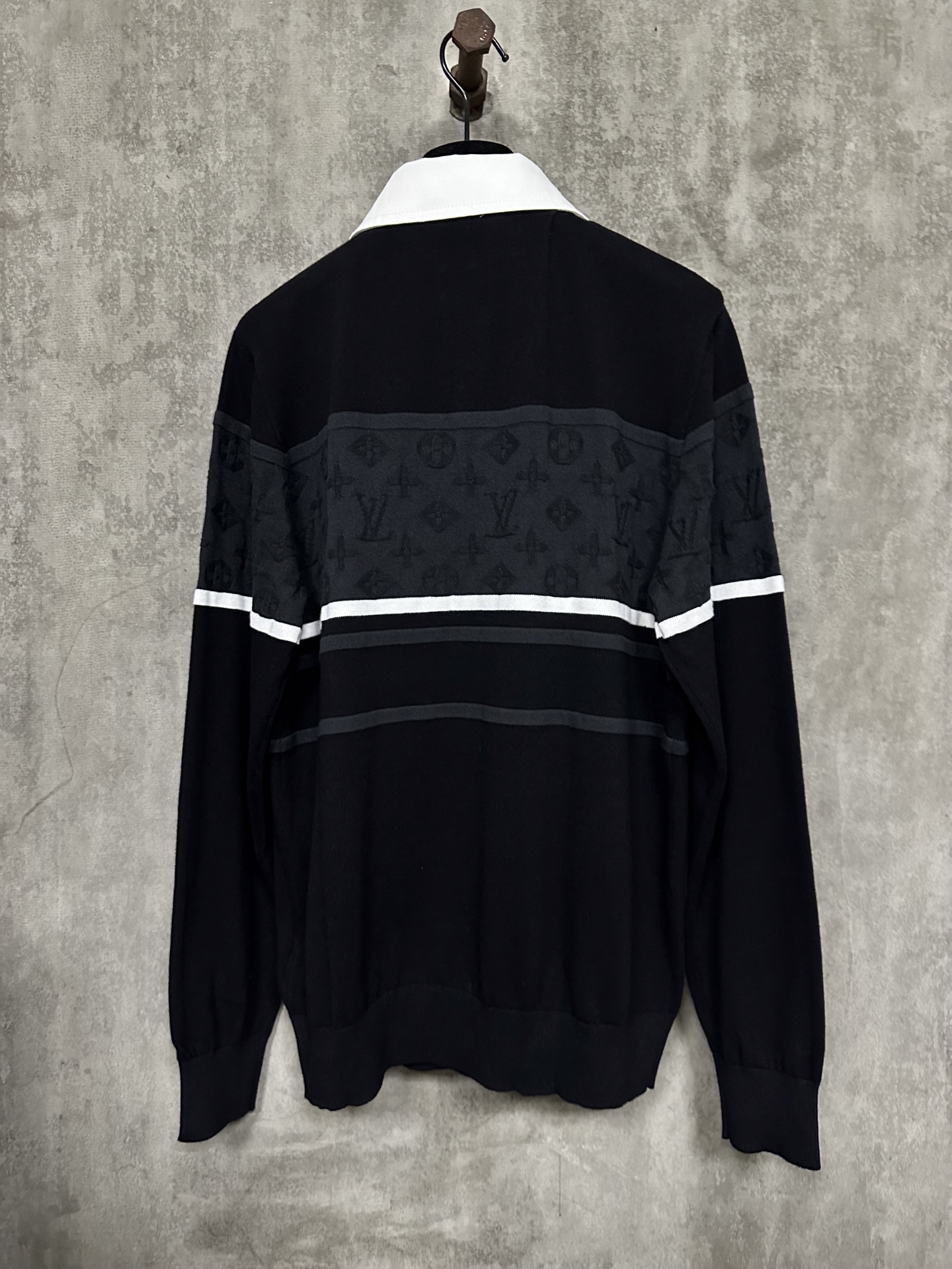 LOUIS VUITTON LV 루이비통 자카드 카라 롱슬리브 폴로 긴팔 티셔츠 의류