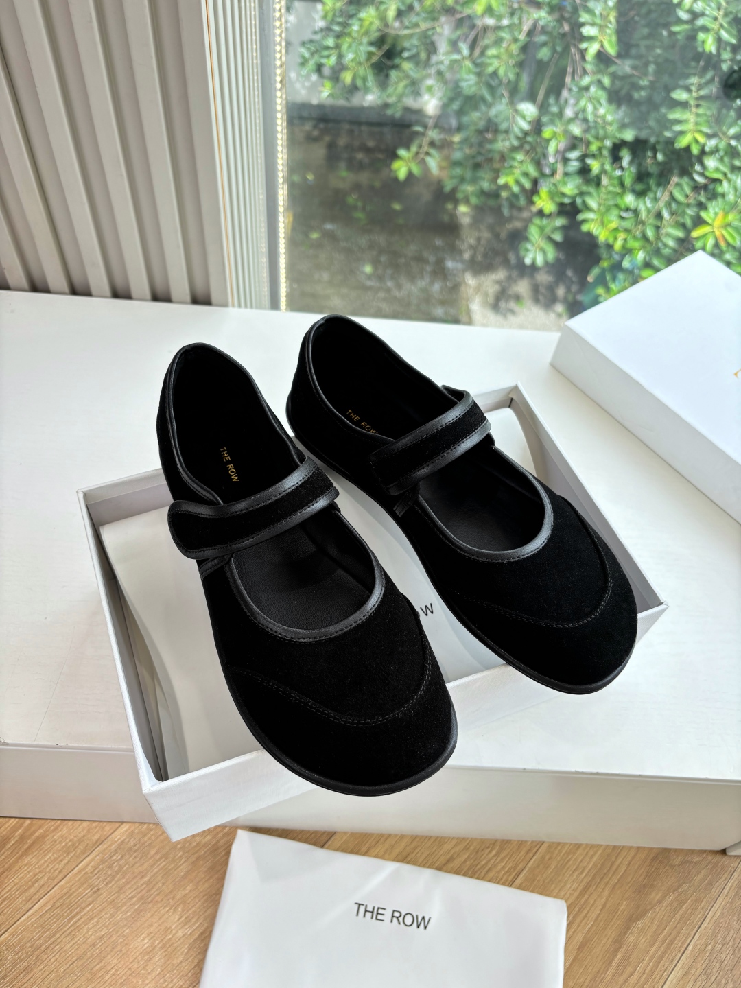 The Row 더 로우 플랫 슈즈 / 댄스 슈즈 / 그레이니 플랫 단화 신발
