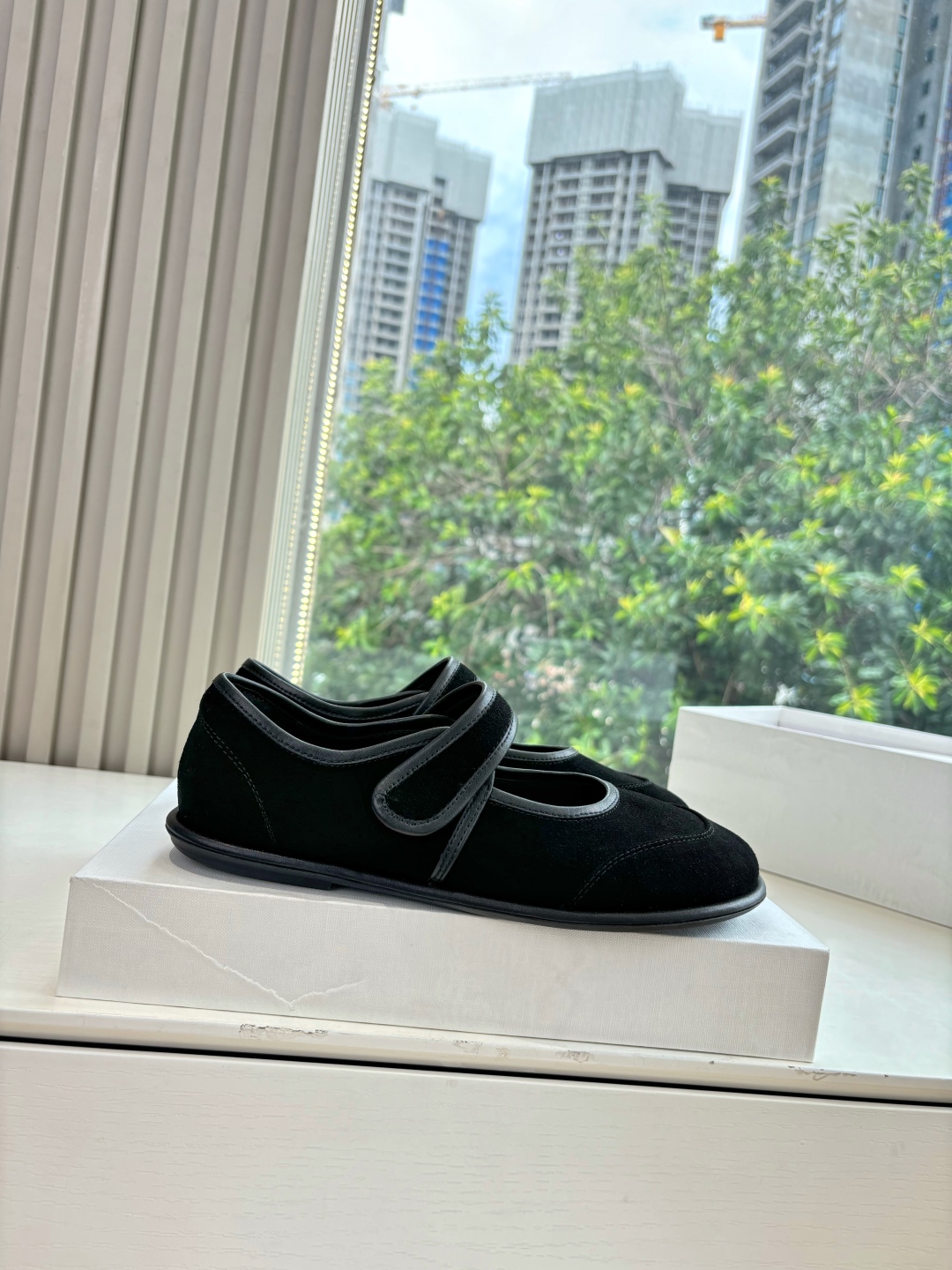 The Row 더 로우 플랫 슈즈 / 댄스 슈즈 / 그레이니 플랫 단화 신발