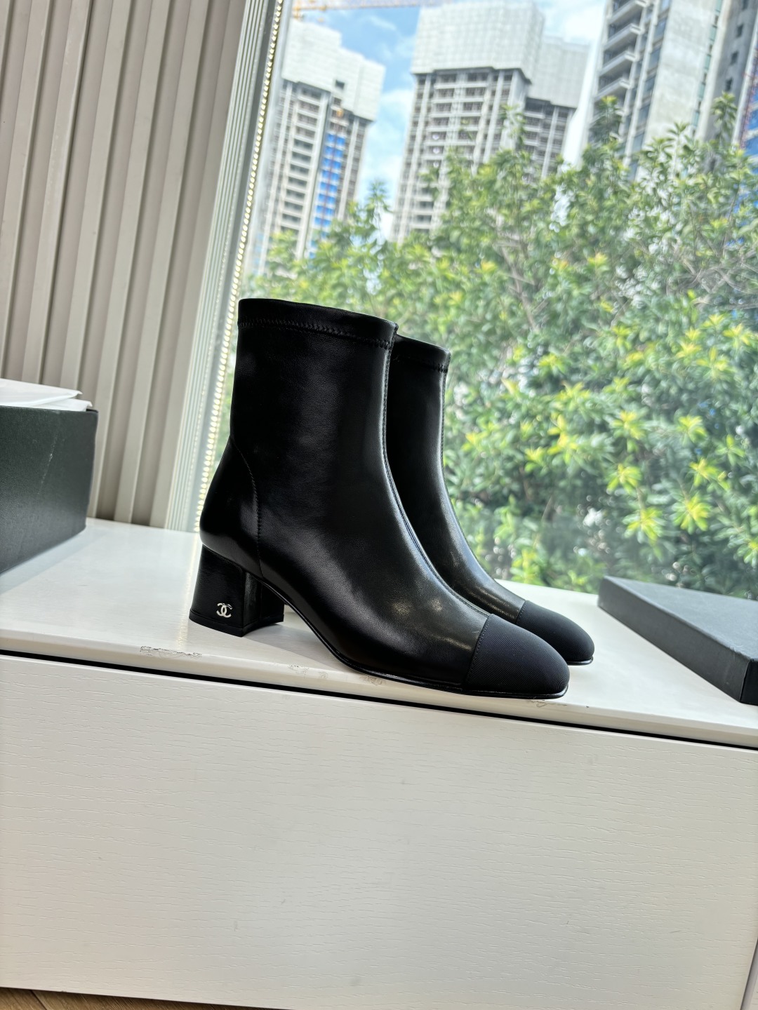 CHANEL 샤넬 첼시 부츠 / 라이더 부츠 / 마틴 부츠 신발
