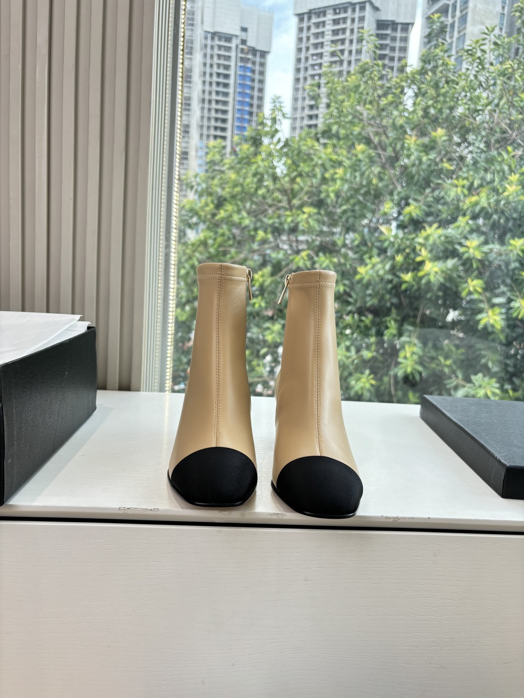 CHANEL 샤넬 첼시 부츠 / 라이더 부츠 / 마틴 부츠 신발