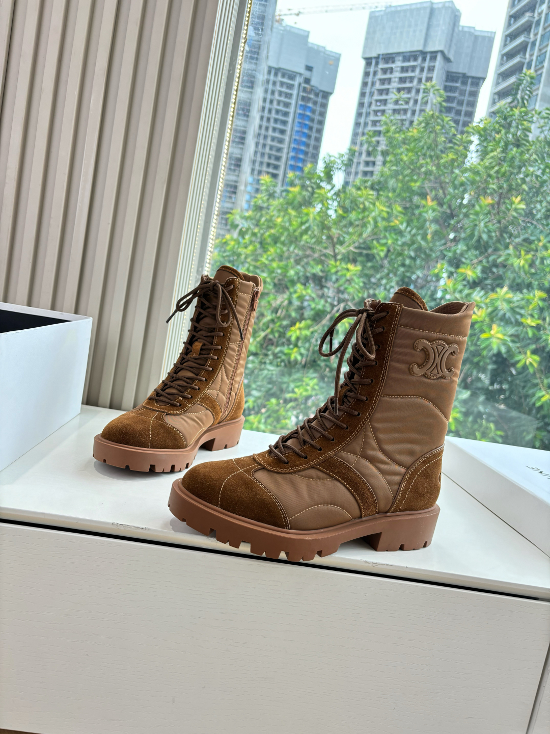 CELINE 셀린느 마가렛 단화 부츠 / 마틴 부츠 신발