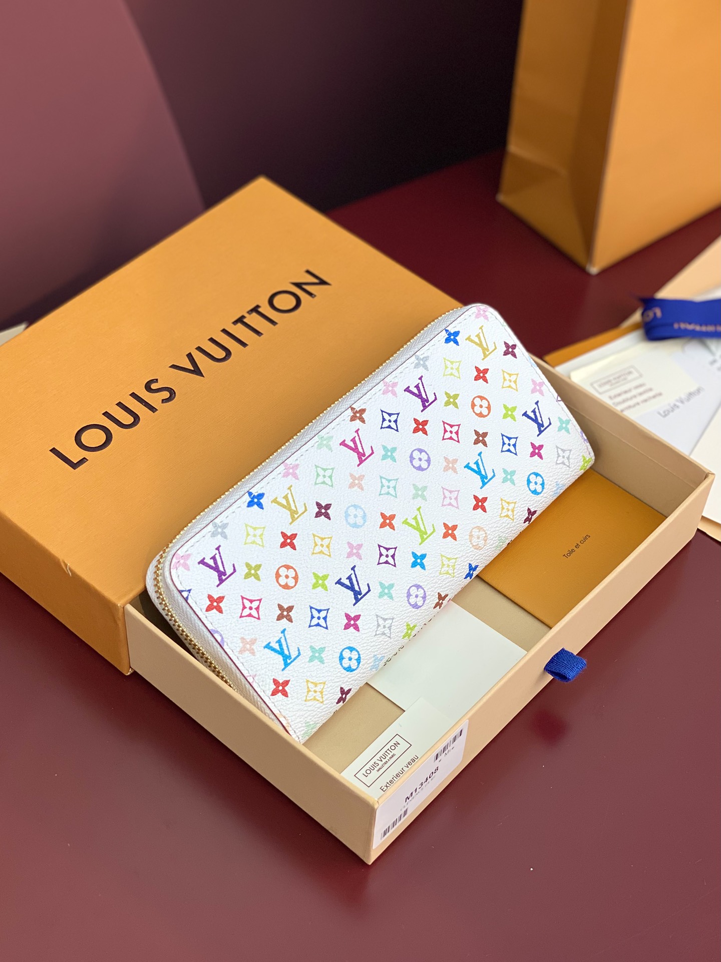 LV × TM 루이비통 화이트 컬러 장지갑 지갑