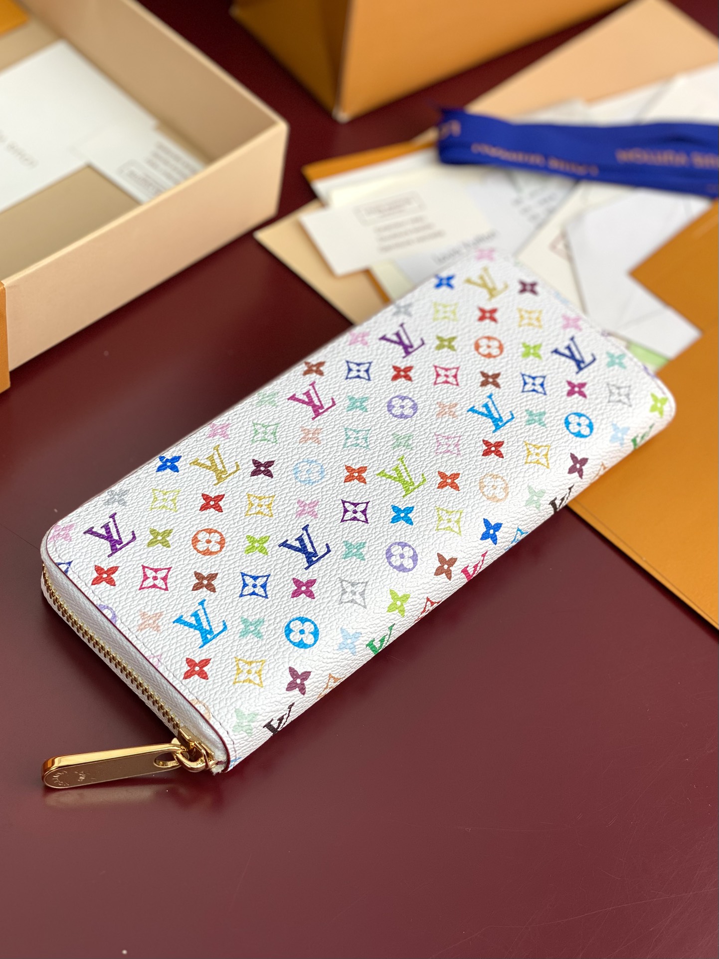 LV × TM 루이비통 화이트 컬러 장지갑 지갑