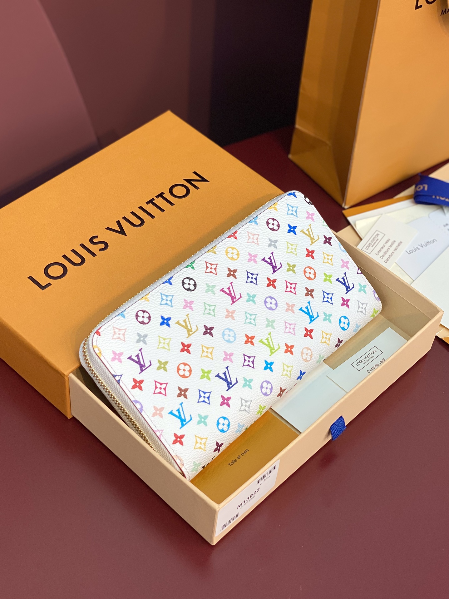 LV × TM 루이비통 화이트 컬러 장지갑 지갑