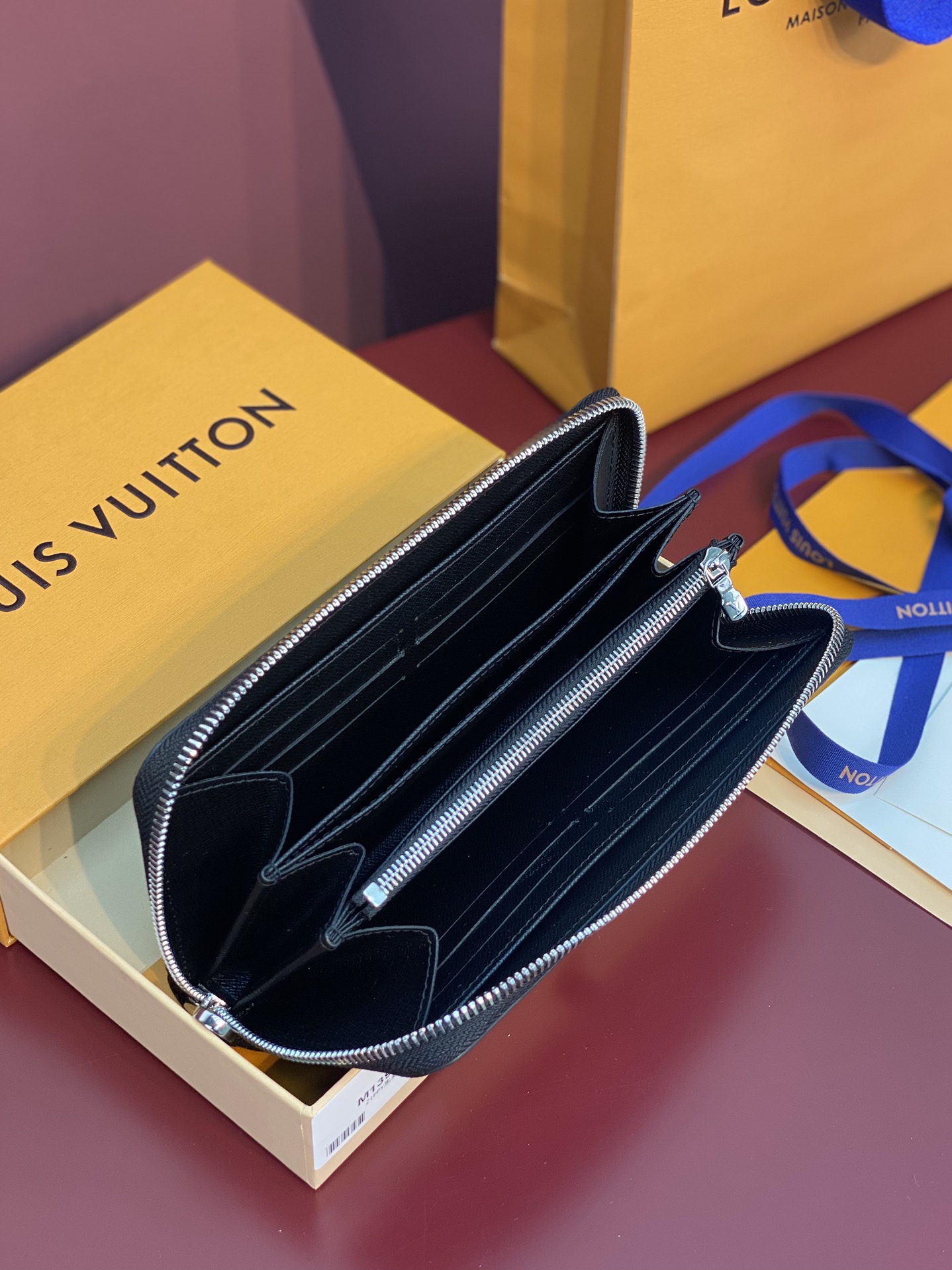 LV × TM 루이비통 블랙 컬러 장지갑 지갑