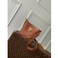 LV 루이비통 M24165 Lock and Walk 버킷백 가방