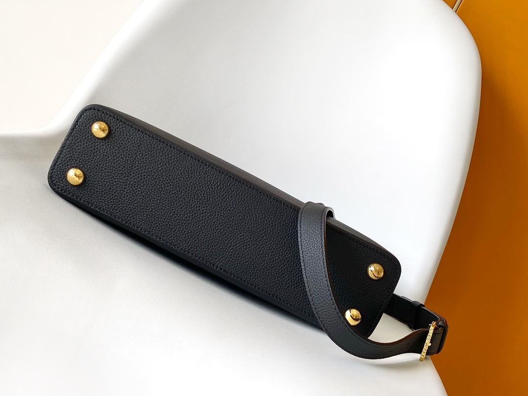 LV 루이비통 Capucines East West 토트백 숄더백 가방