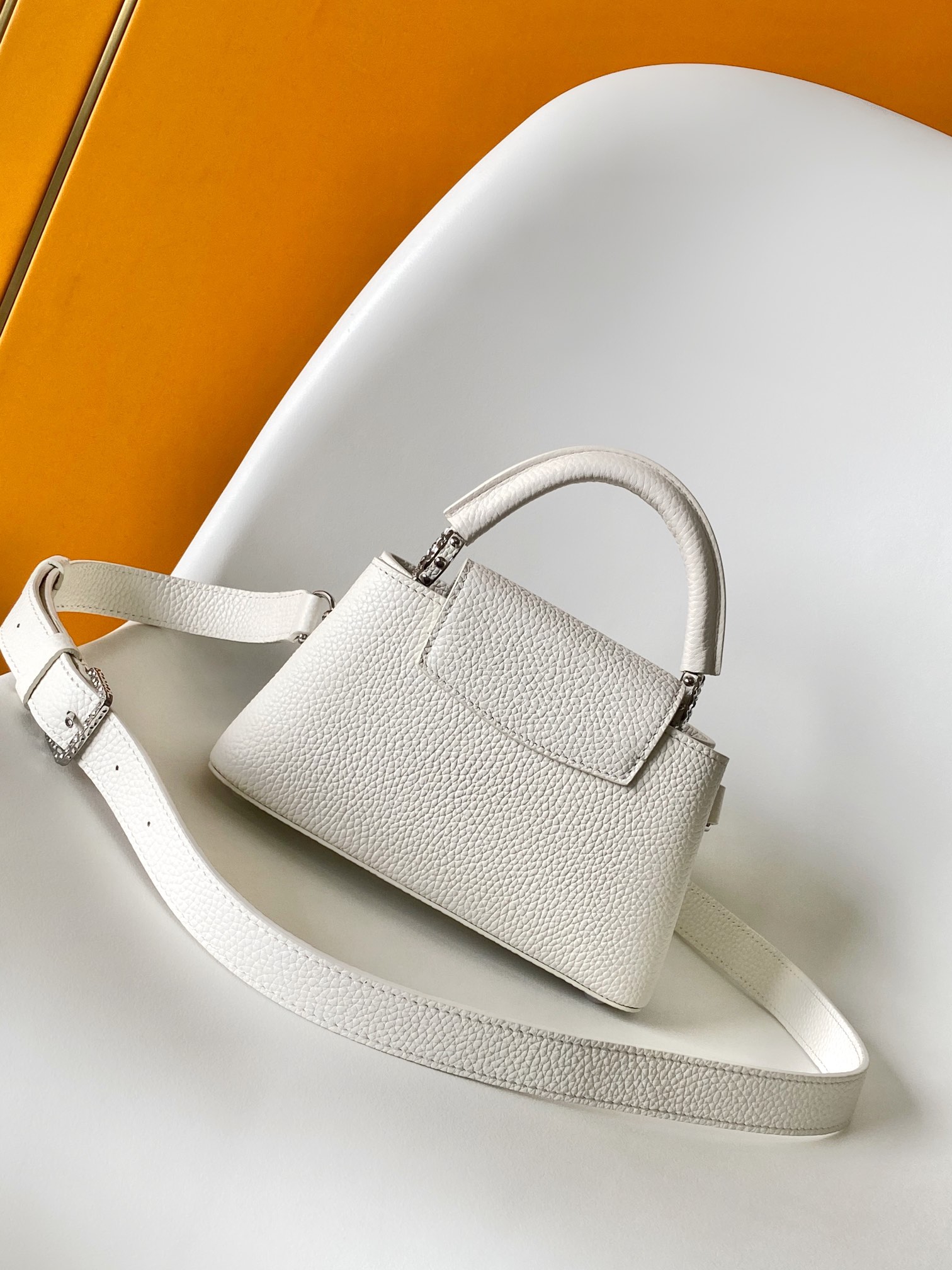 LV 루이비통 Capucines East West 토트백 숄더백 가방