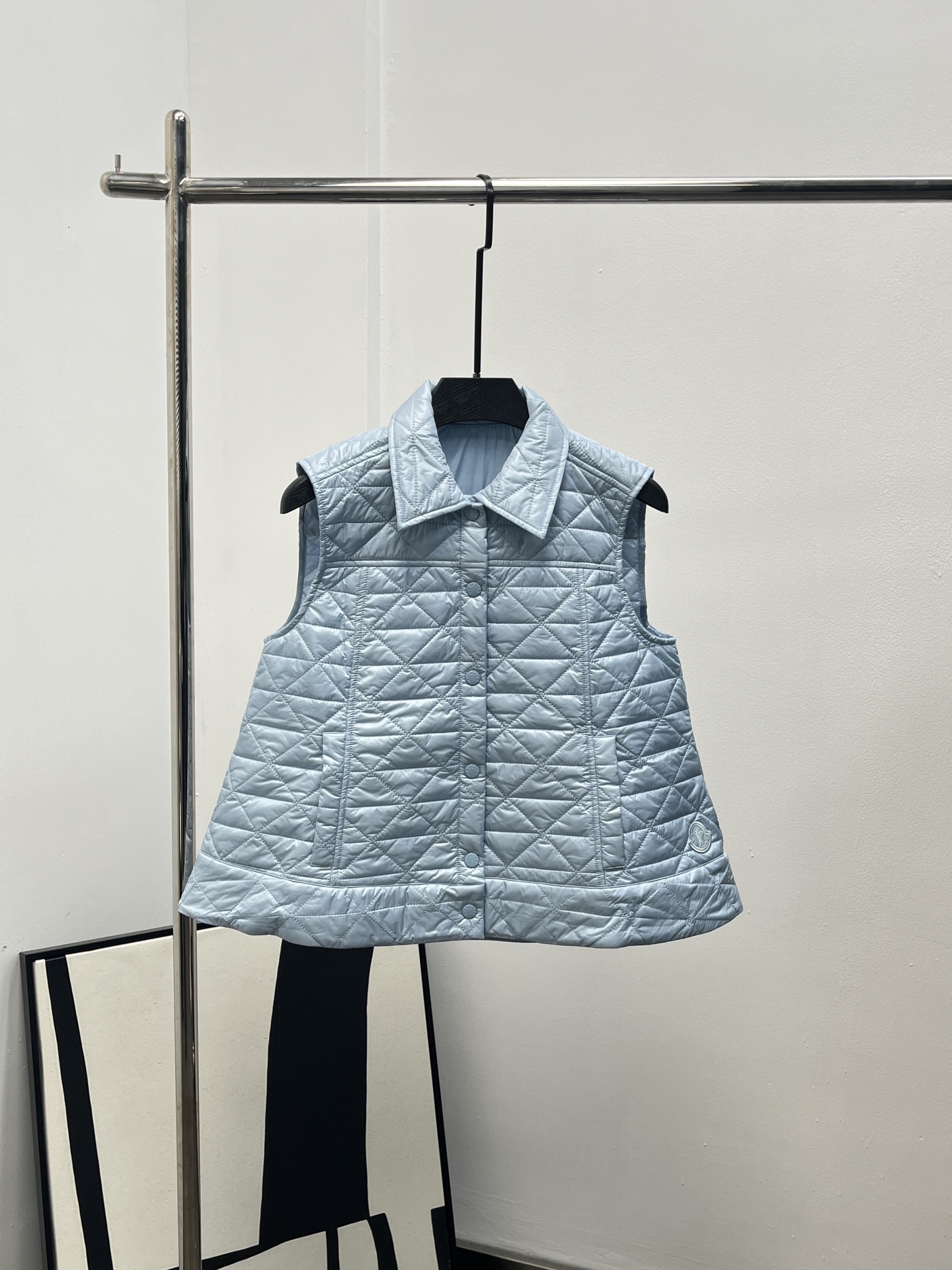 Moncler 몽클레어 몽클레르 A라인 체크 패턴 패딩 베스트 조끼 의류