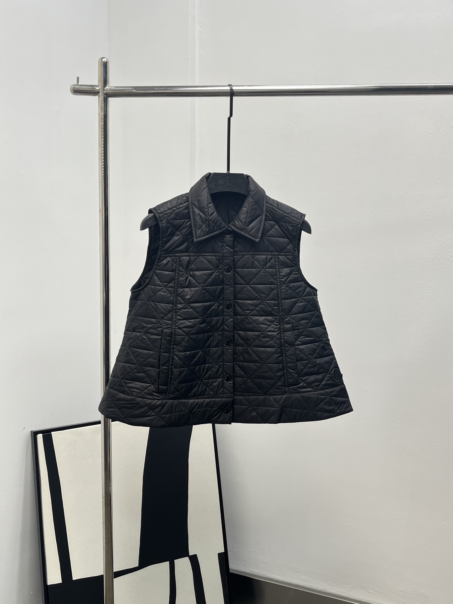 Moncler 몽클레어 몽클레르 A라인 체크 패턴 패딩 베스트 조끼 의류