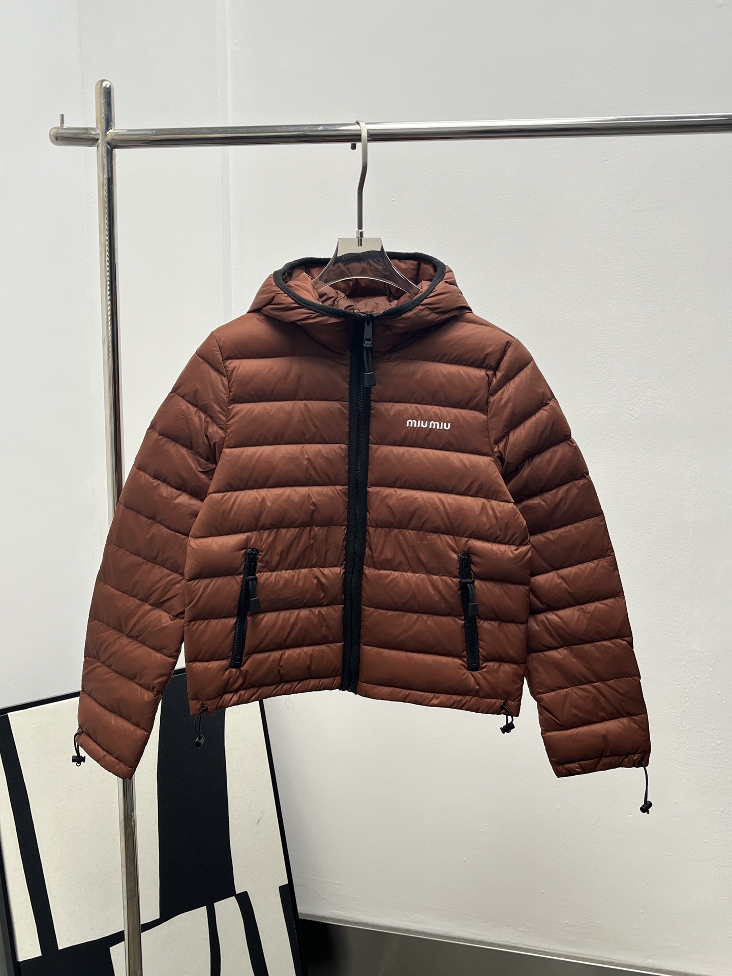 miumiu 미우미우 후드 패딩 점퍼 자켓 재킷 의류