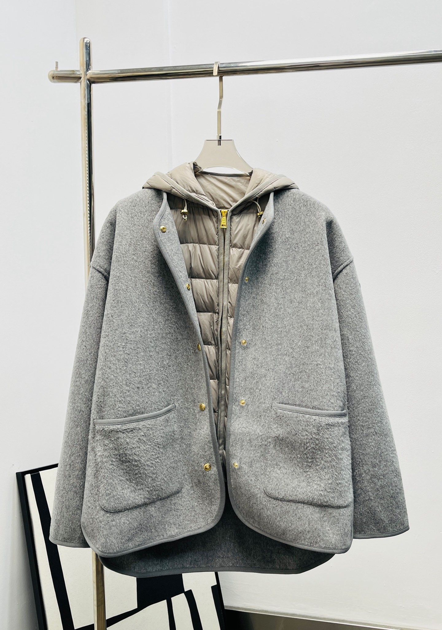 Moncler 몽클레어 몽클레르 사각 퀼팅 후드 패딩 점퍼 자켓 의류