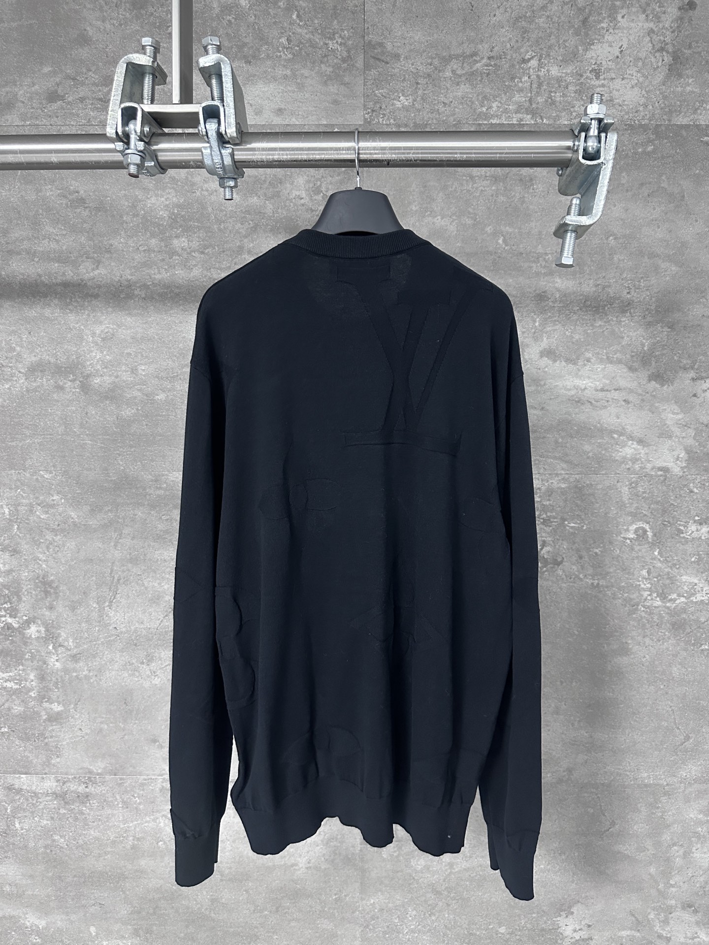 LV 루이비통 엠보 자카드 니트 긴팔 맨투맨 의류