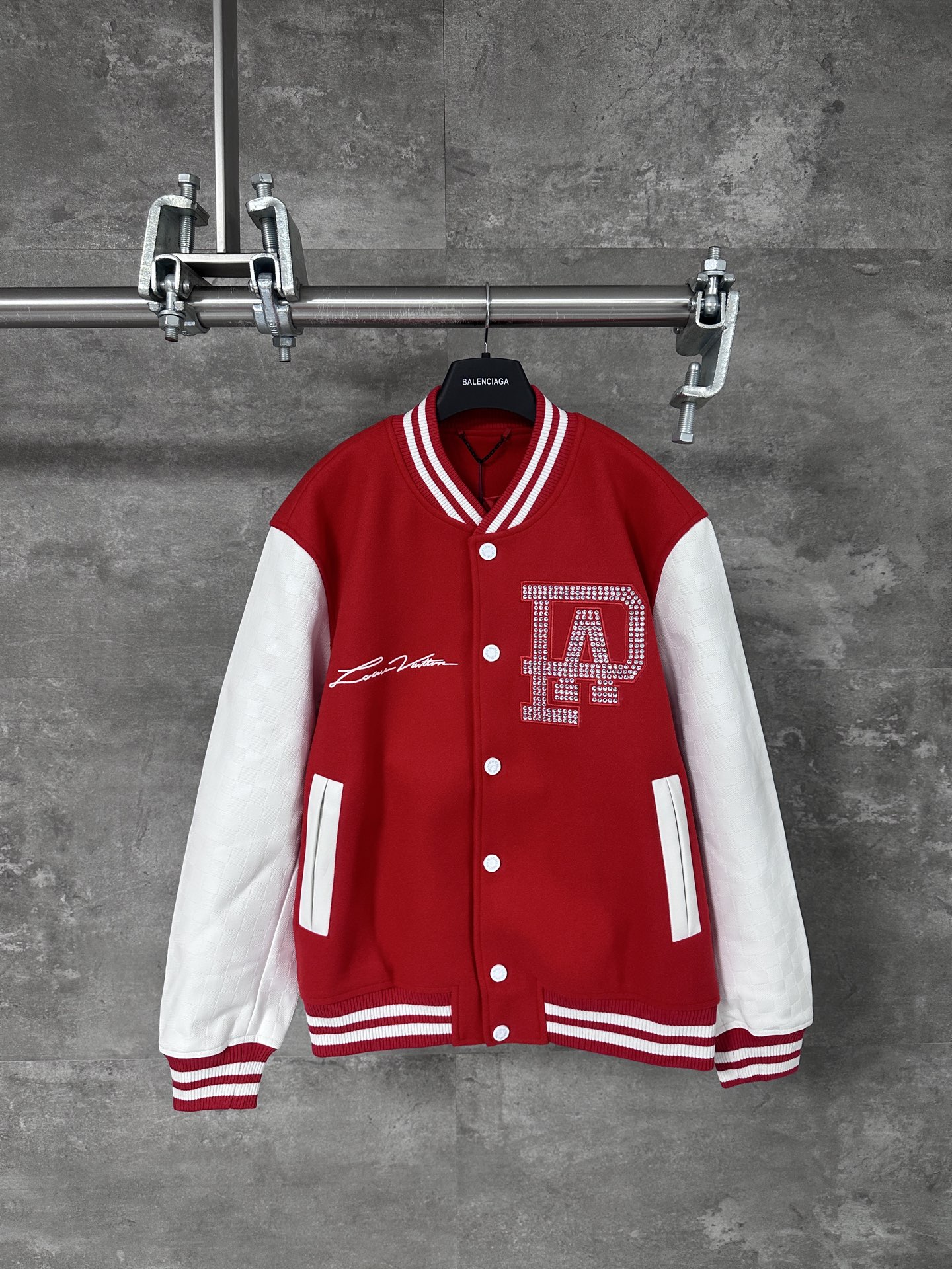 Louis Vuitton / LV 루이비통 진주 장식 레더 야구 점퍼 자켓 재킷 의류