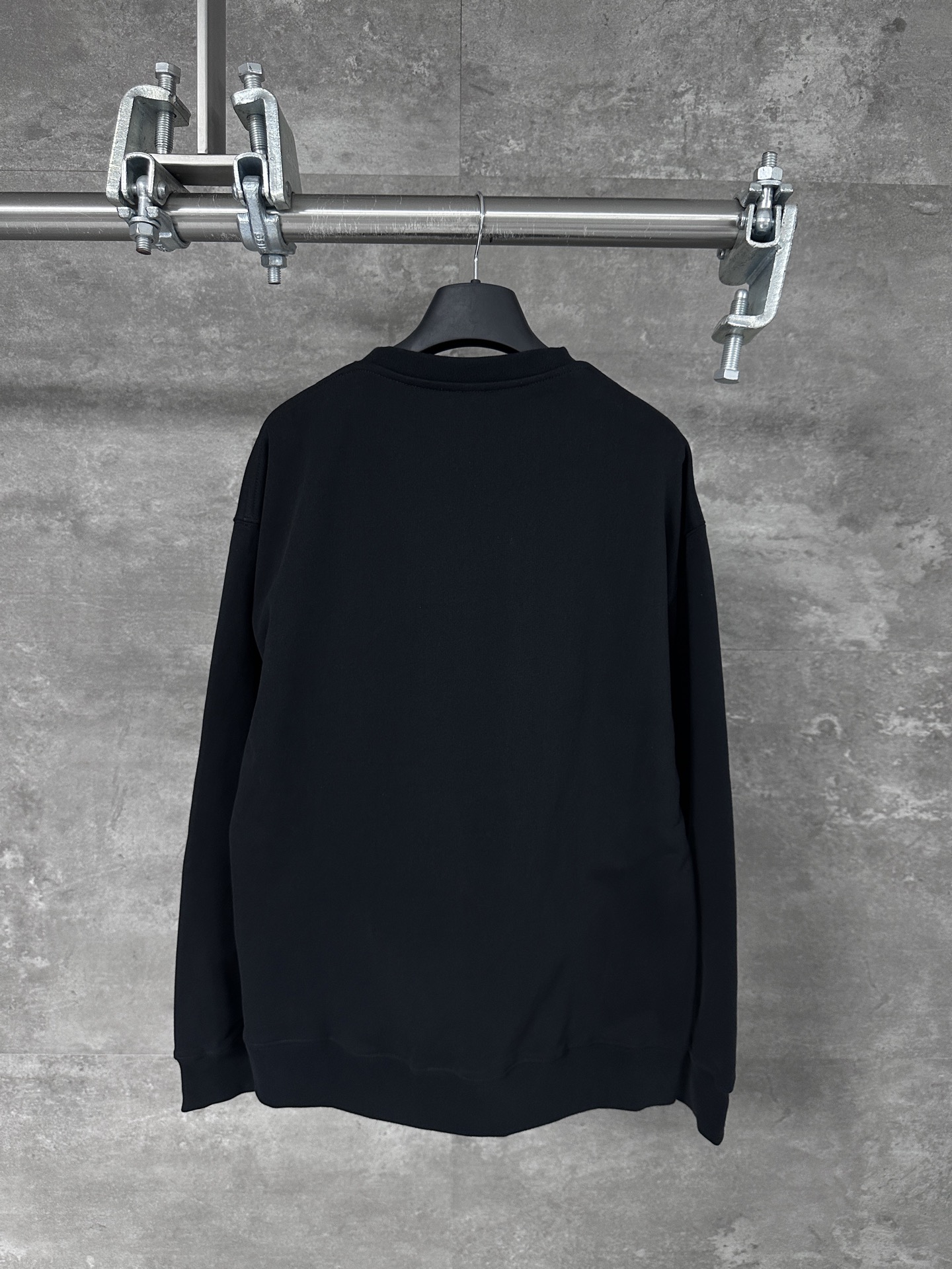 LOEWE 로에베 그라데이션 자수 라운드넥 긴팔 맨투맨 티셔츠 의류