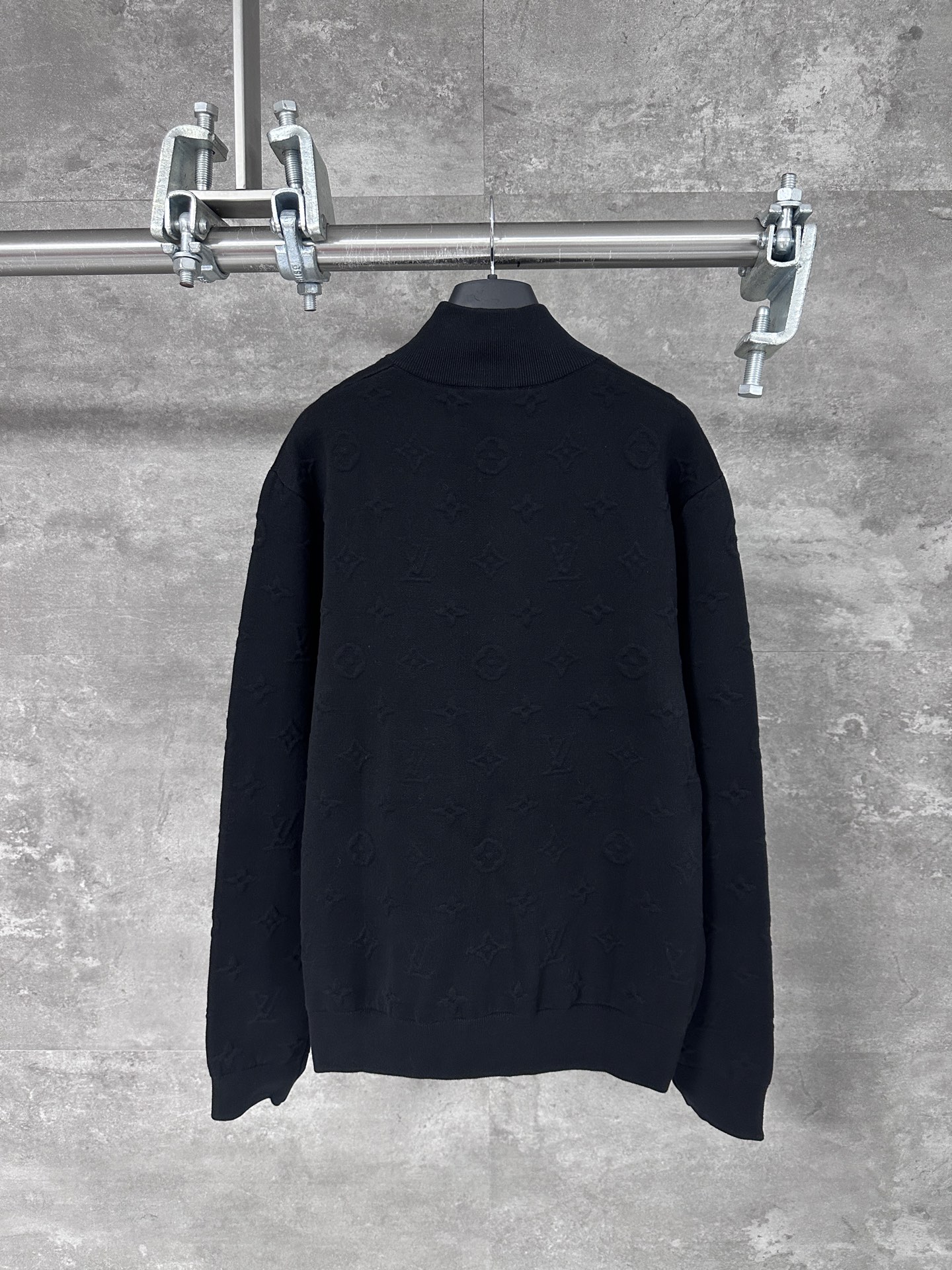 LV / 루이비통 엠보 로고 하이넥 니트 집업 자켓 재킷 의류