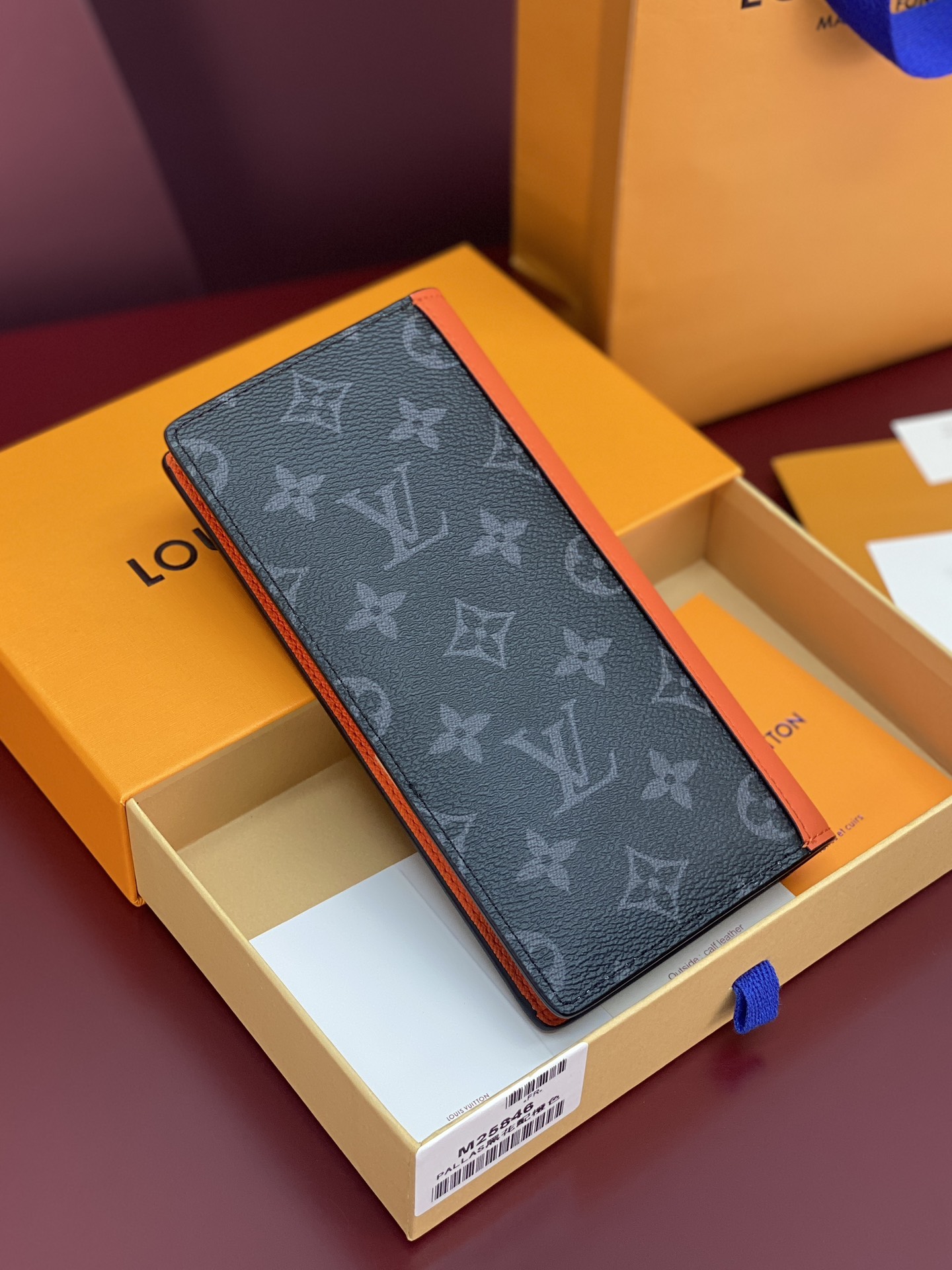 LV 루이비통 M25846 Brazza 지갑