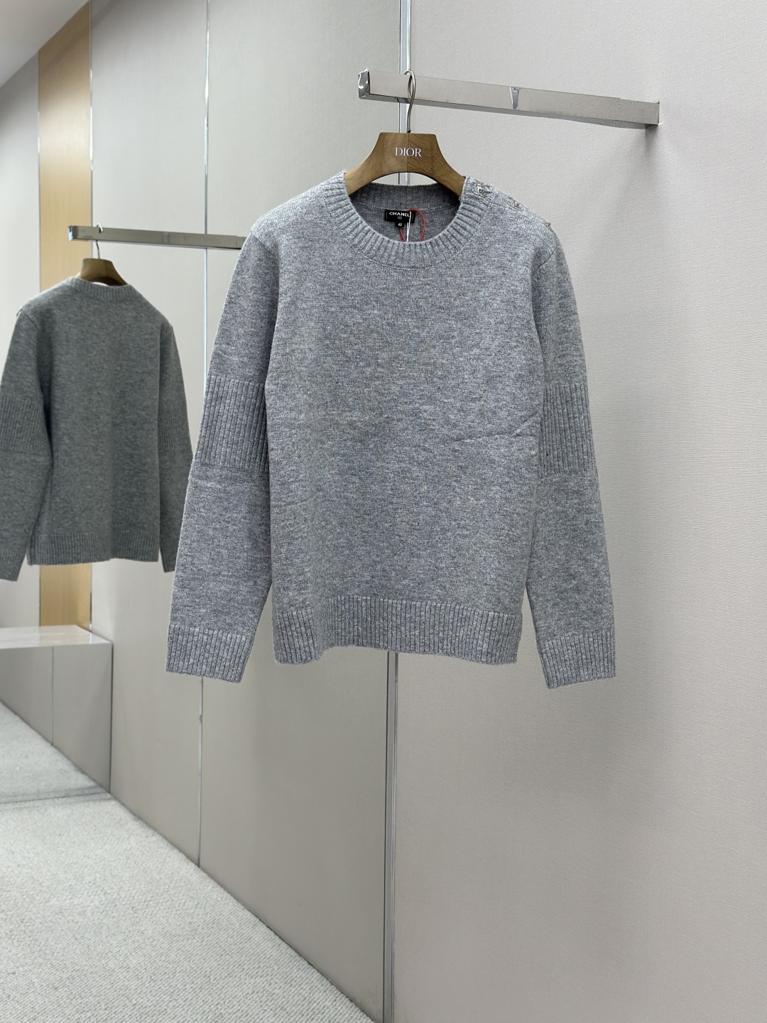 CHANEL 샤넬 북버클 울 니트 스웨터 긴팔 의류