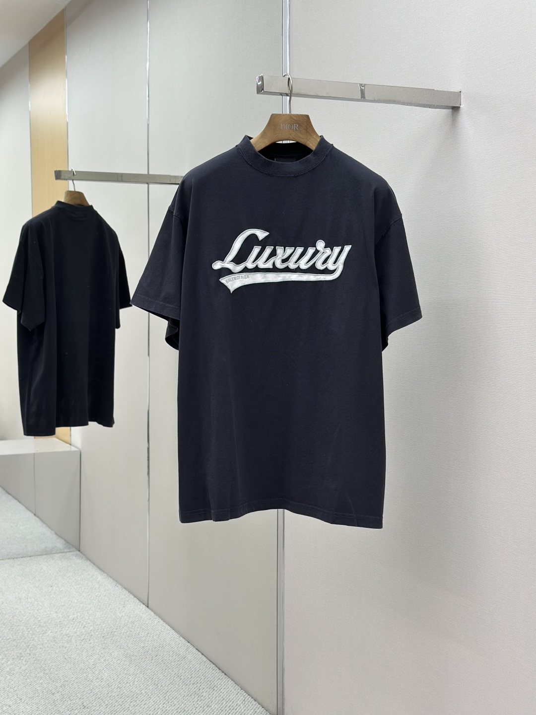 BALENCIAGA 발렌시아가 자수 반팔 티셔츠 의류