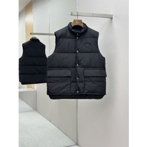 PRADA 프라다 삼각 로고 나일론 다운 베스트 패딩 조끼 의류