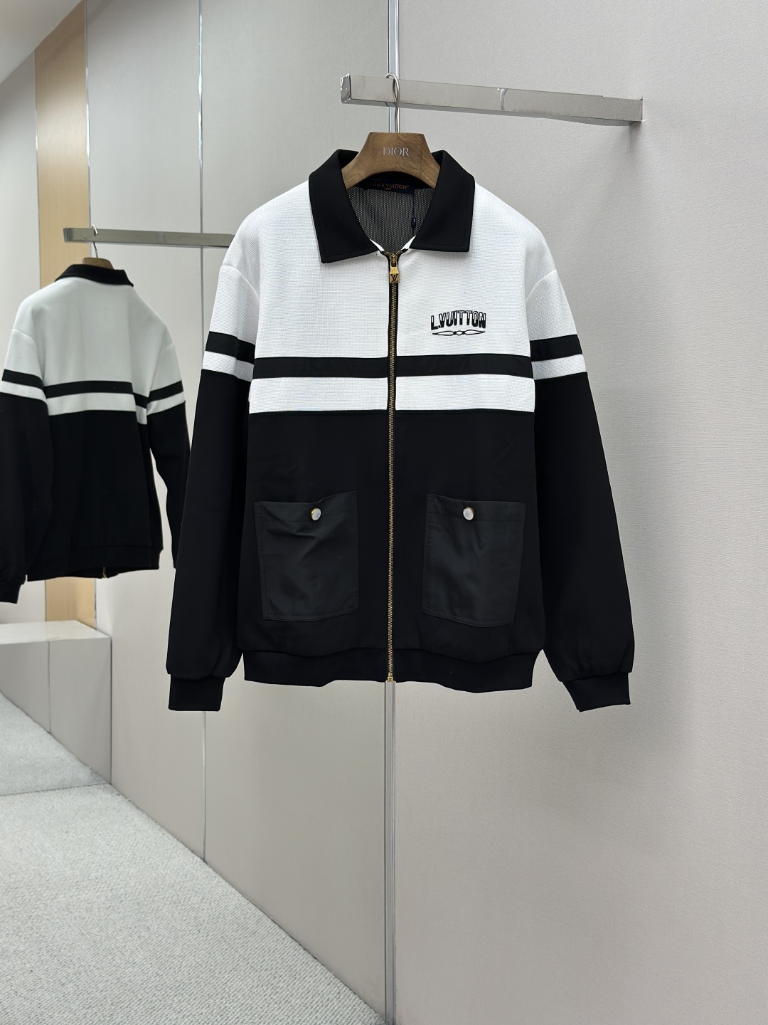 LOUIS VUITTON LV 루이비통 로고 자수 카라 배색 자켓 재킷 의류