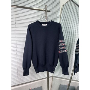 THOM BROWNE TB 톰브라운 자수 4선 긴팔 니트 의류