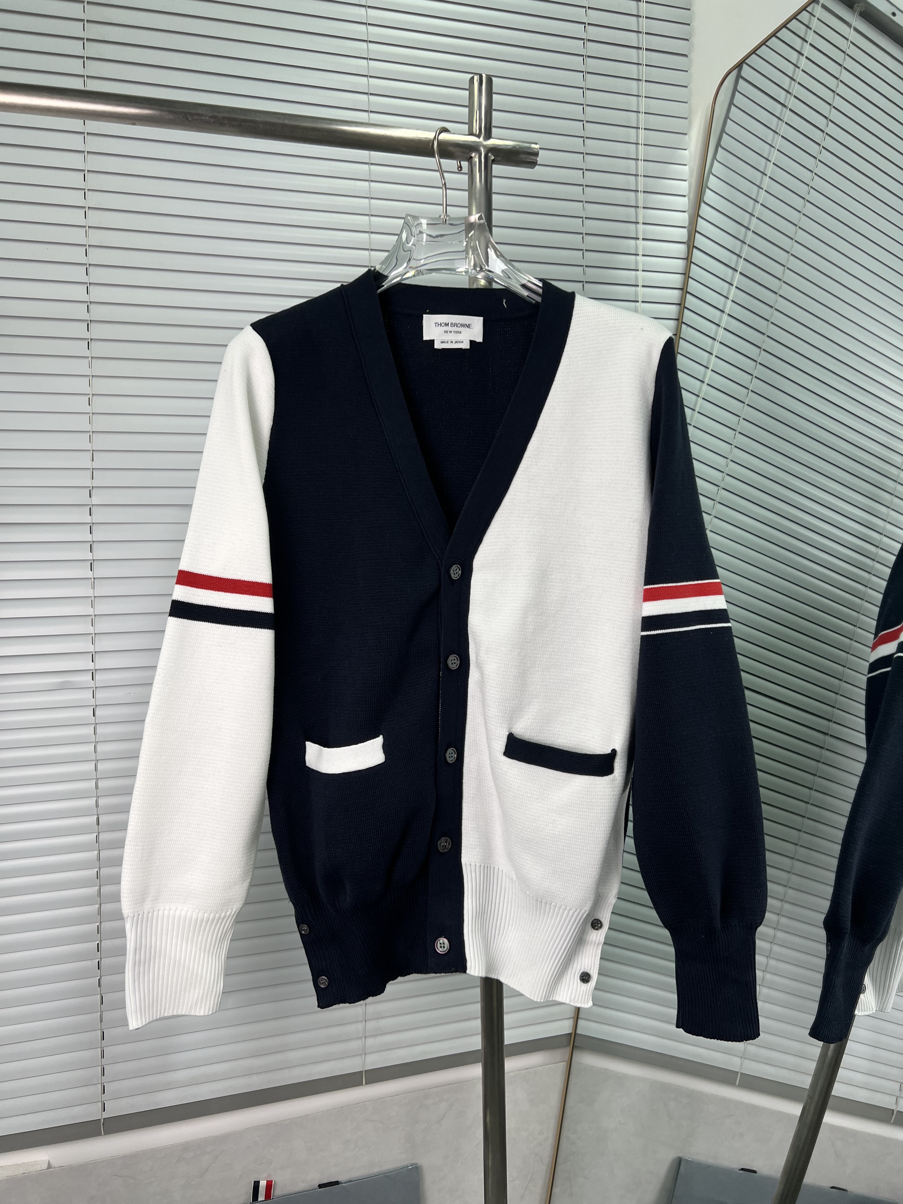 THOM BROWNE TB 톰브라운 더블 소매 컬러 블록 가디건 의류