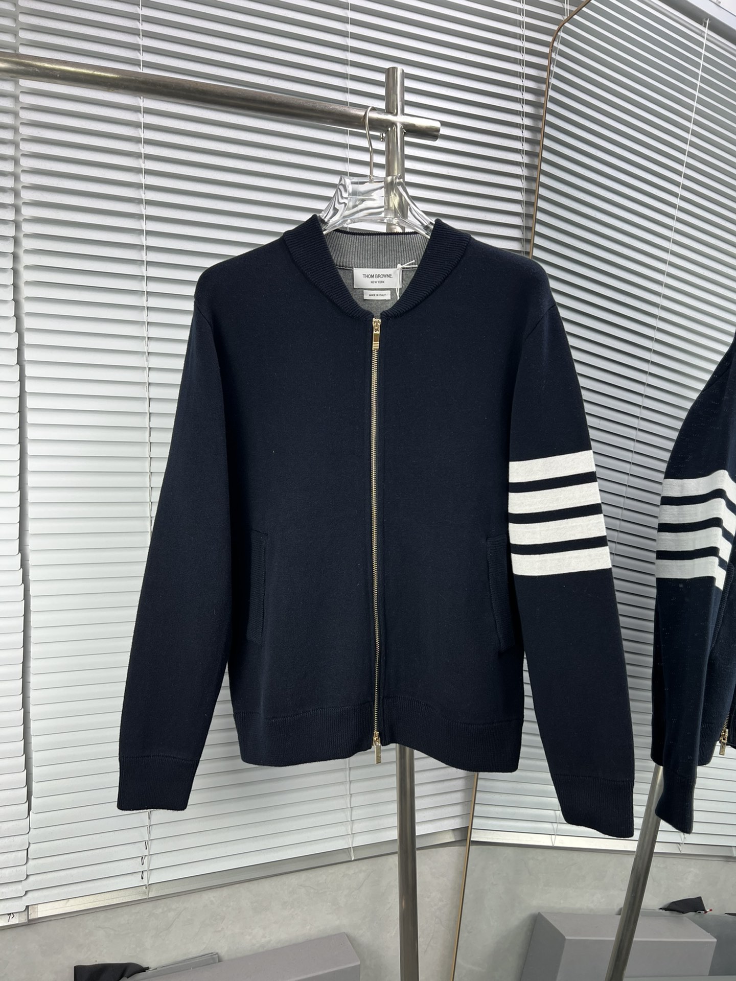 Thom Browne 톰브라운 자수 집업 자켓 재킷 의류