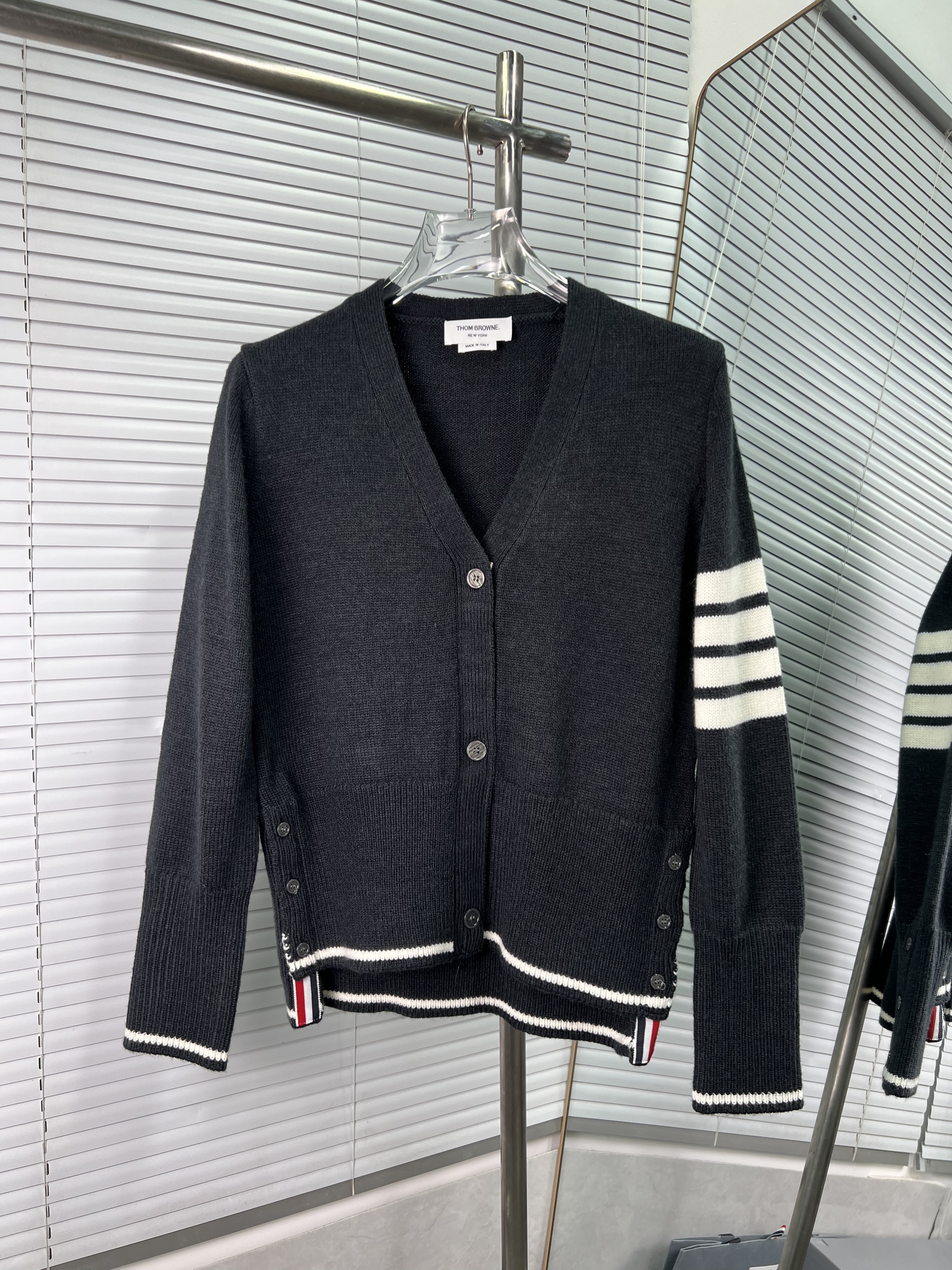 Thom Browne 톰브라운 거위 인타르시아 울 V넥 여성 가디건 의류