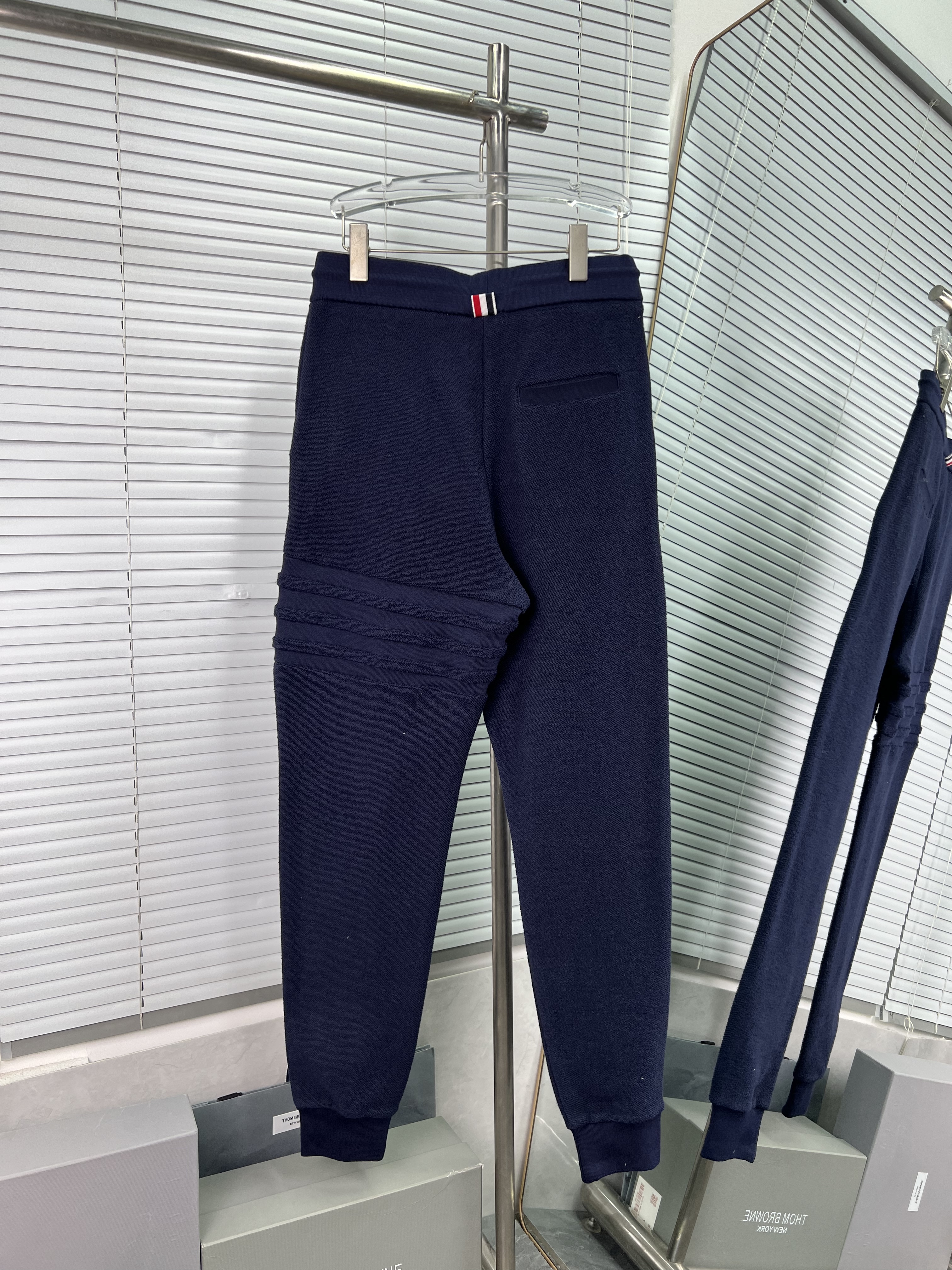 Thom Browne 톰브라운 루프백 코튼 조거 팬츠 바지 의류