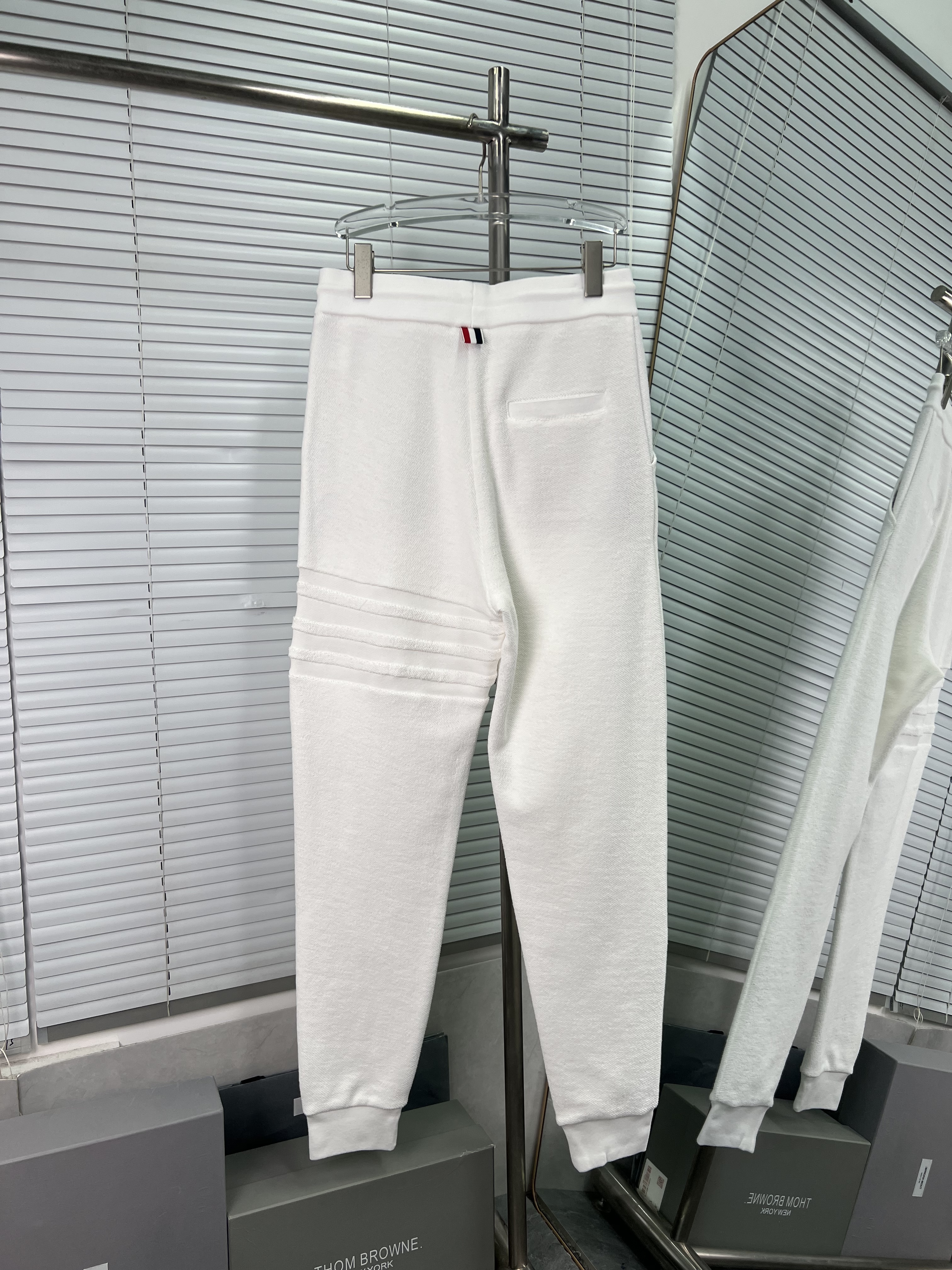 Thom Browne 톰브라운 루프백 코튼 조거 팬츠 바지 의류