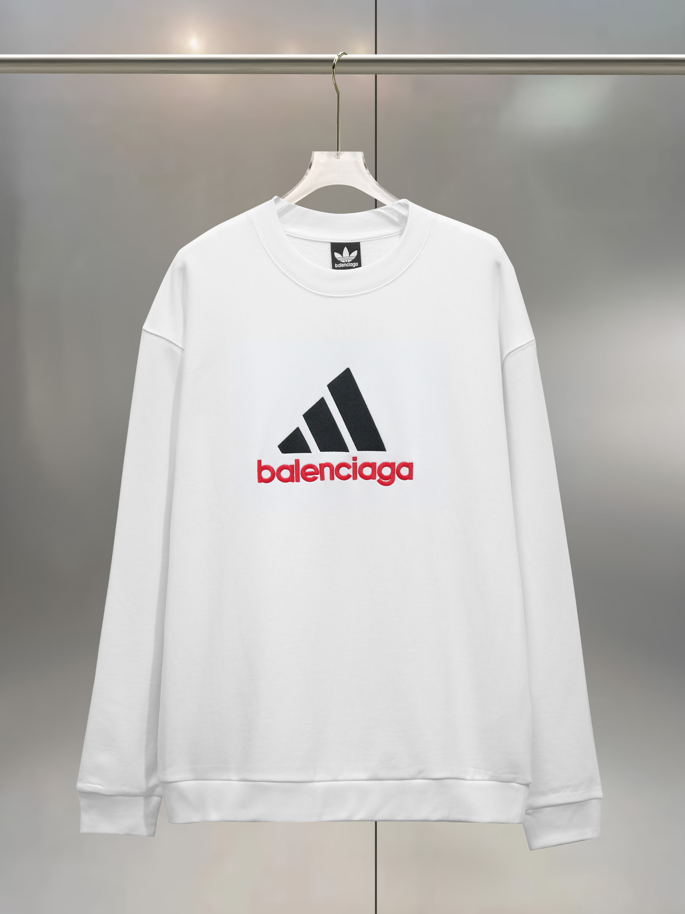 Balenciaga x Adidas 발렌시아가 콜라보 긴팔 자수 맨투맨 티셔츠 의류