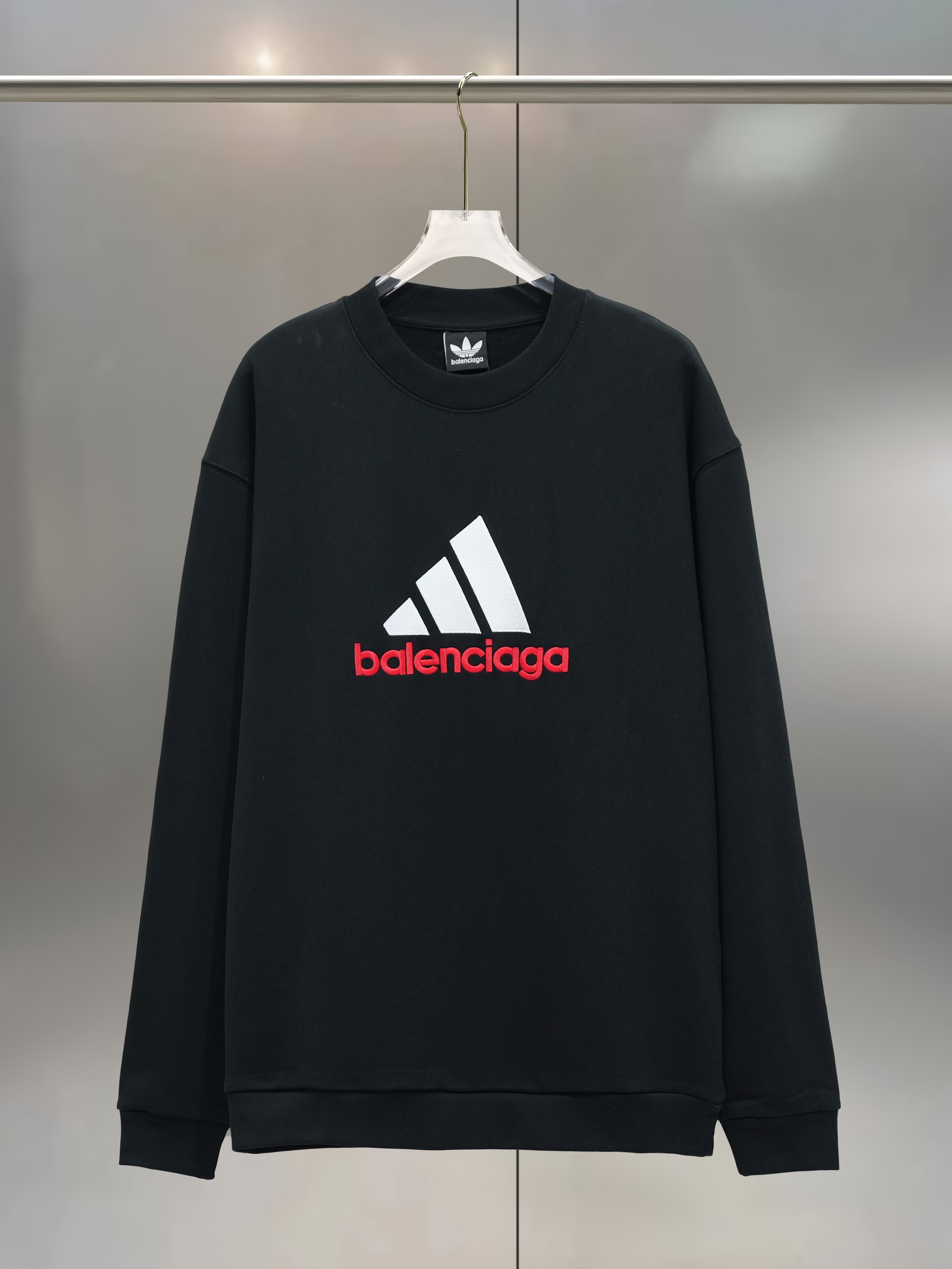 Balenciaga x Adidas 발렌시아가 콜라보 긴팔 자수 맨투맨 티셔츠 의류
