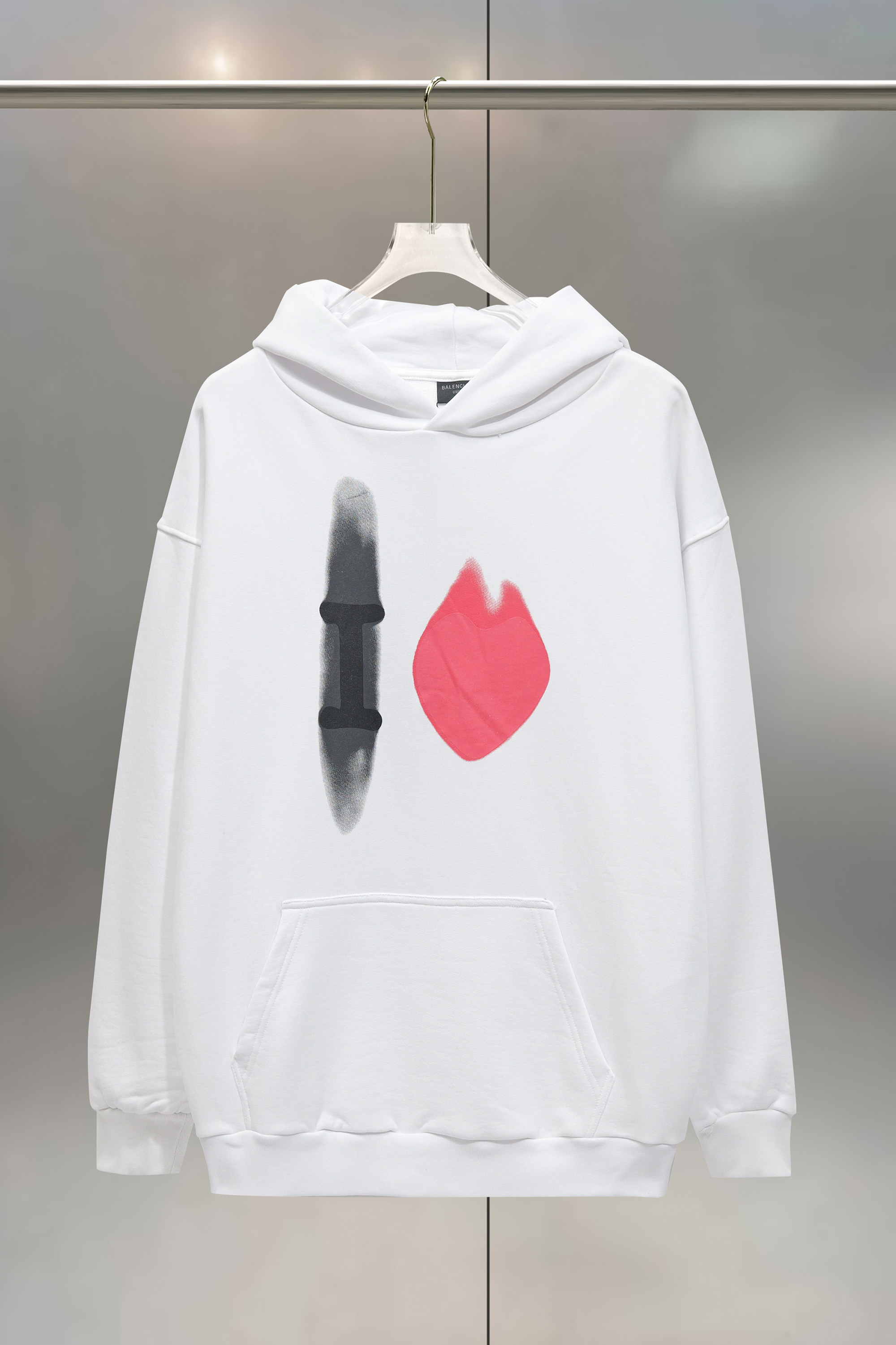 Balenciaga “520 하트” 발렌시아가 워시드 후드티 의류