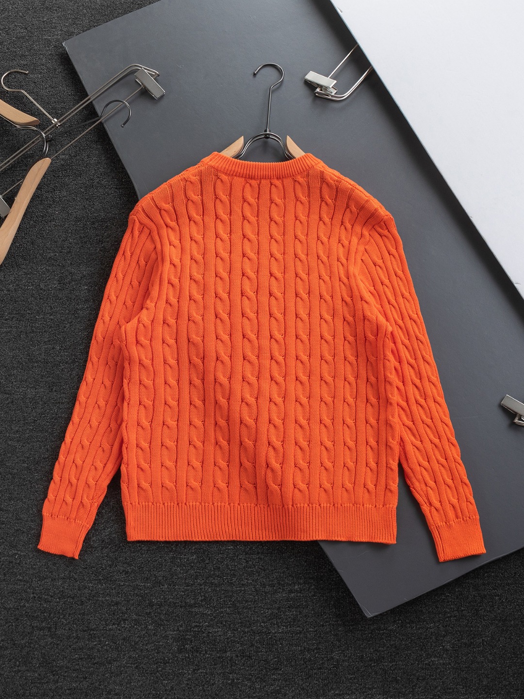 LOEWE 로에베 긴팔 니트 의류