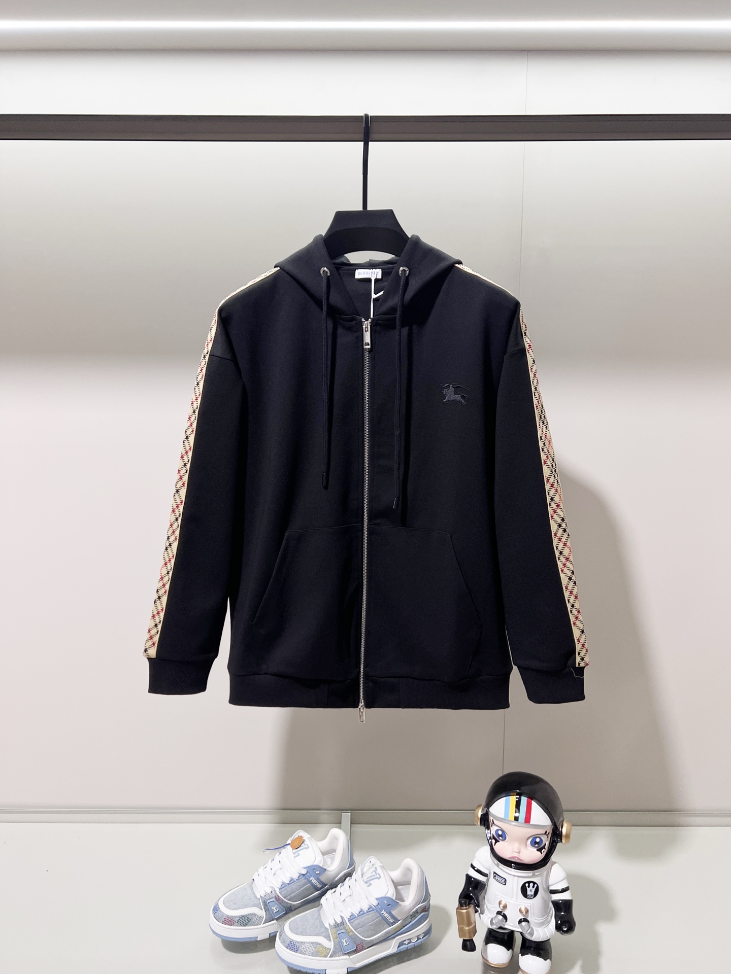 BURBERRY 버버리 맞춤형 후드 집업 자켓 재킷 의류