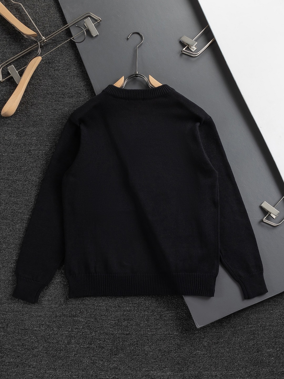 LOEWE 로에베 니트 의류