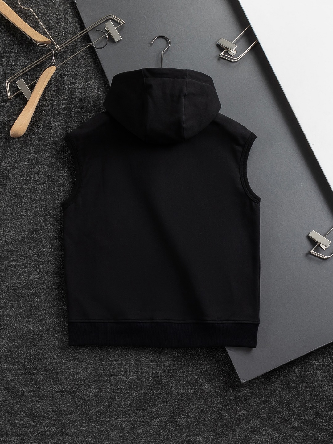 PRADA 프라다 후드 민소매 스웨트셔츠 조끼 의류