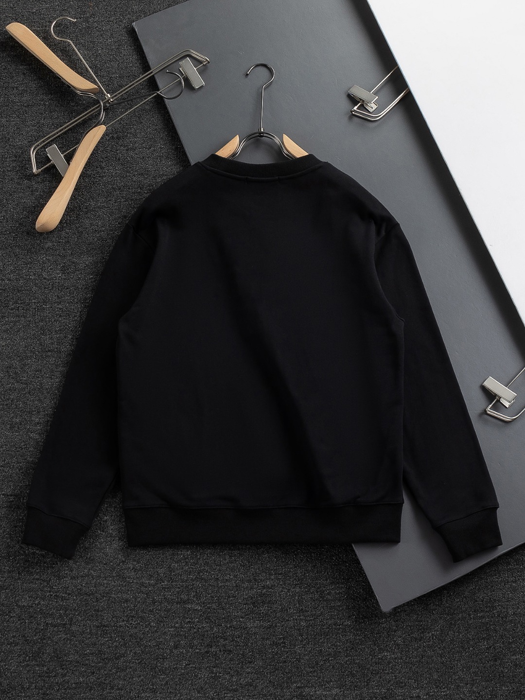 Prada 프라다 삼각 로고 맨투맨 티셔츠 의류