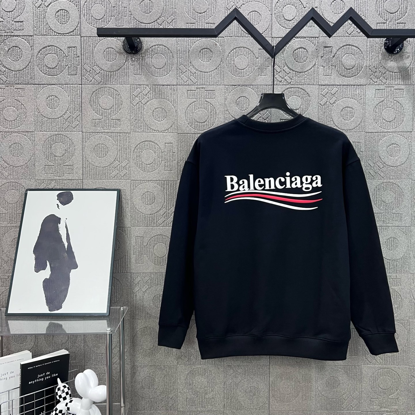 BALENCIAGA 발렌시아가 크루넥 맨투맨 티셔츠 의류