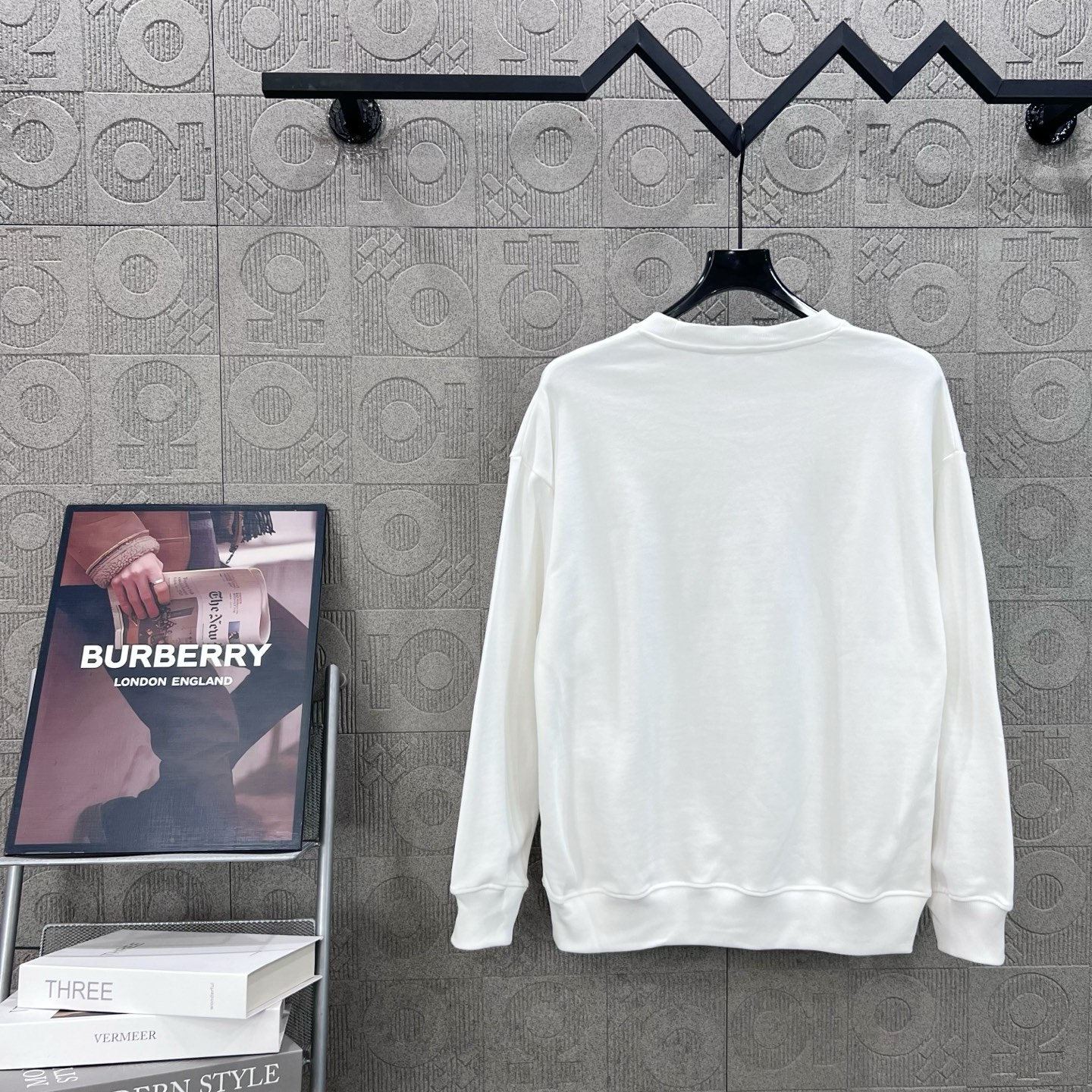 Burberry 버버리 브랜드 로고 전사 크루넥 맨투맨 티셔츠 의류