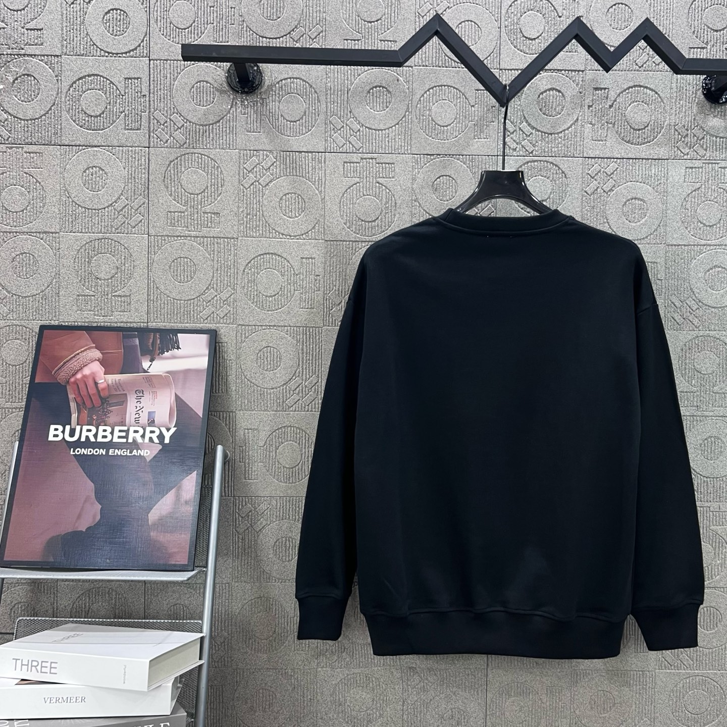 Burberry 버버리 입체 실리콘 로고 크루넥 맨투맨 티셔츠 의류